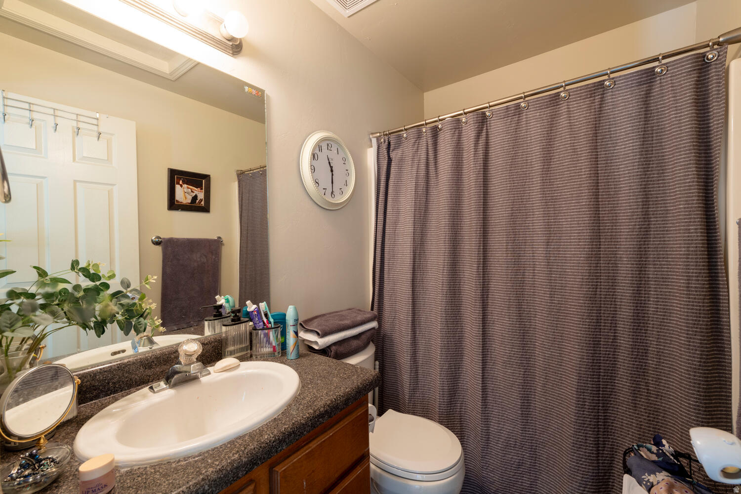 HILLCREST ESTATES - Residential