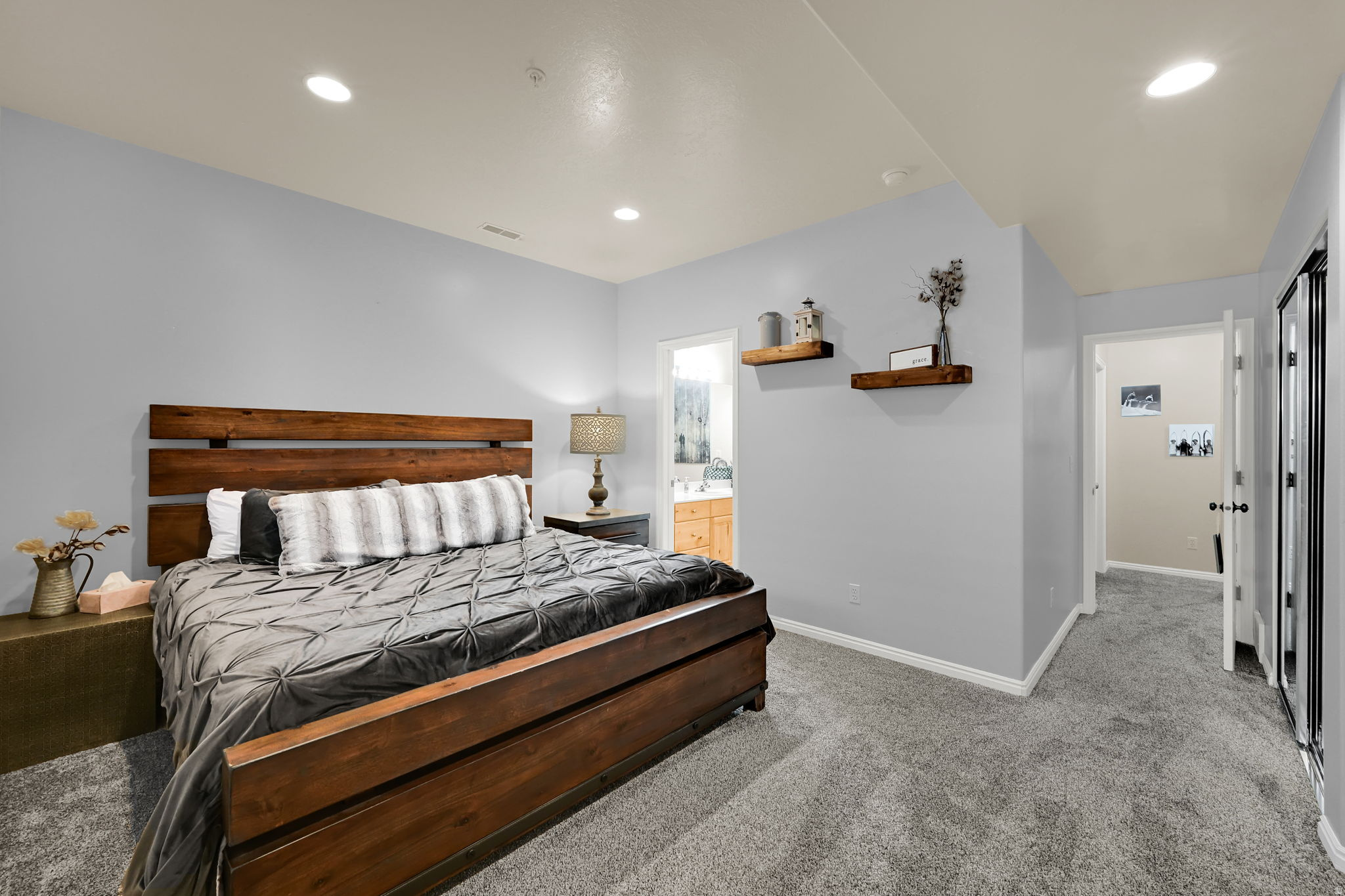 MOOSE HOLLOW - Residential
