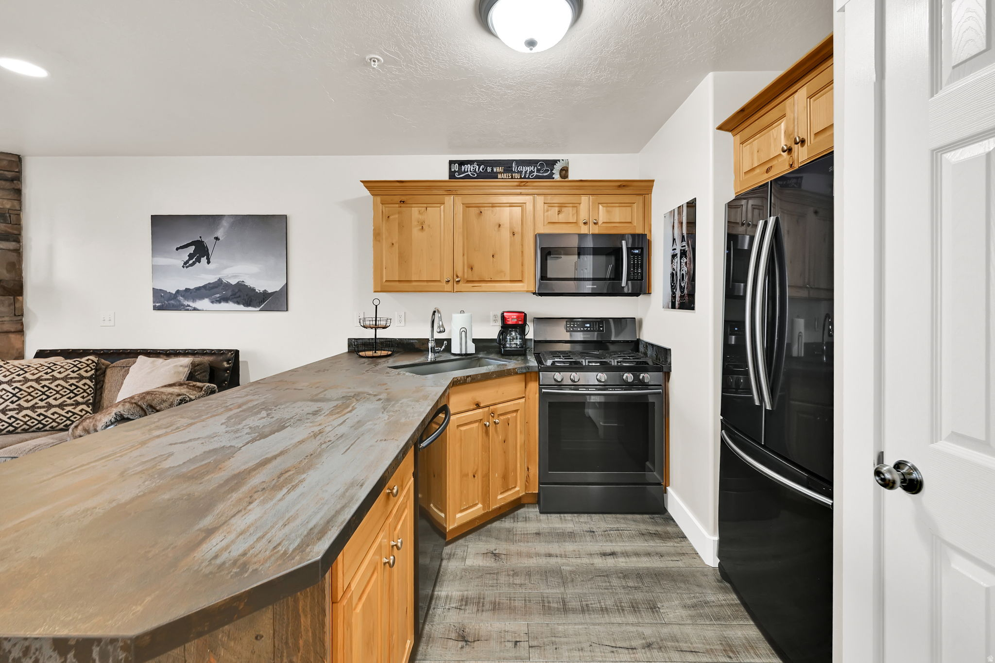 MOOSE HOLLOW - Residential