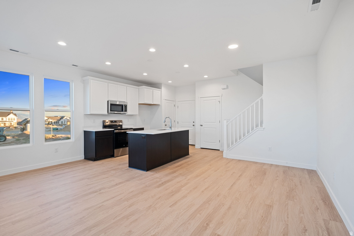 DAYBREAK - Residential