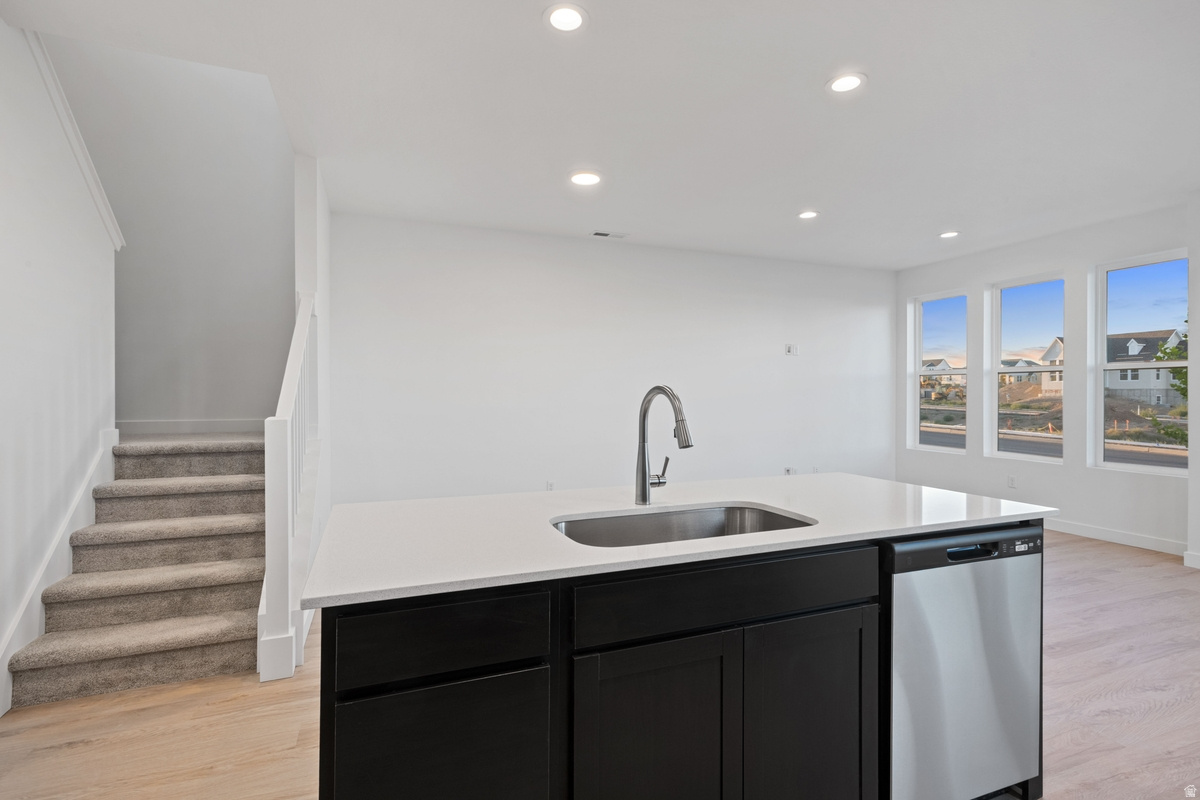DAYBREAK - Residential