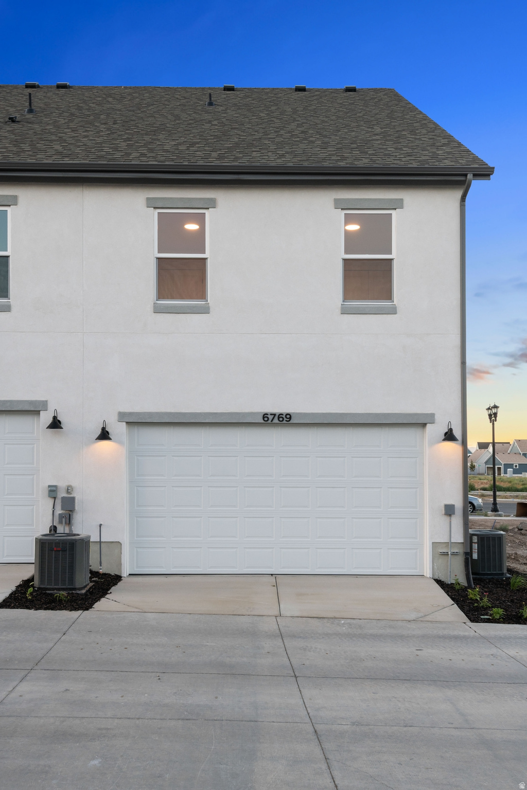 DAYBREAK - Residential