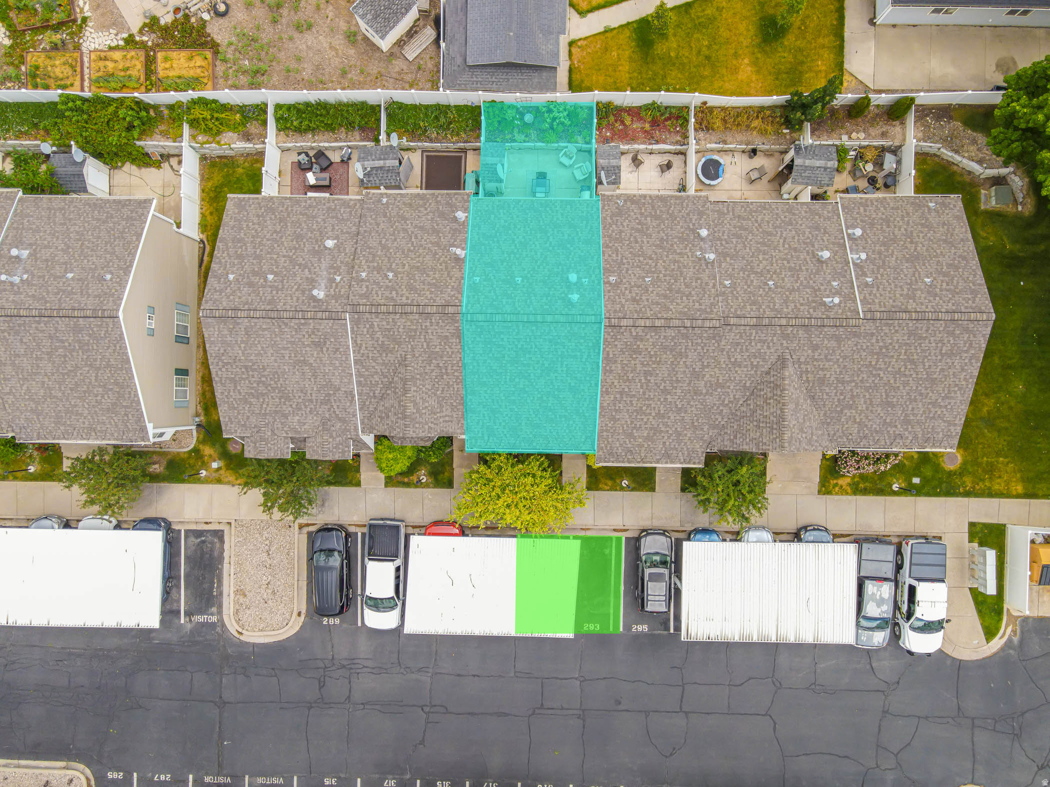 CREEKSIDE TOWNHOMES - Residential
