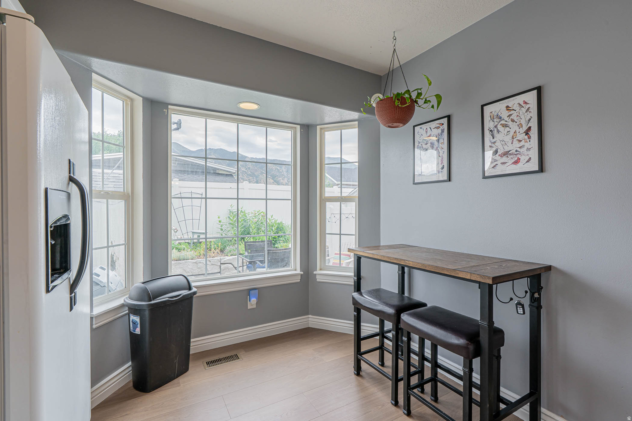 CREEKSIDE TOWNHOMES - Residential