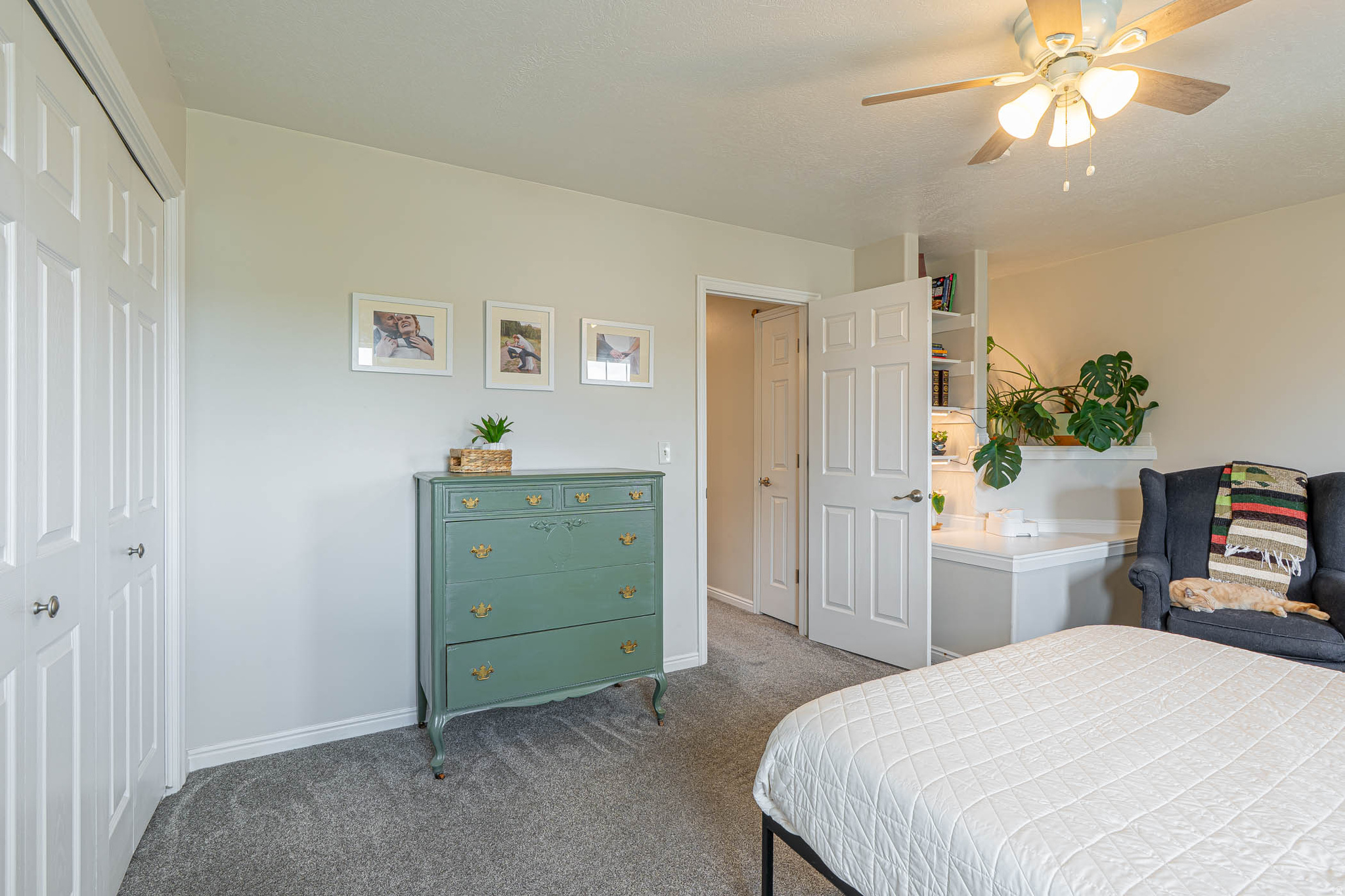 CREEKSIDE TOWNHOMES - Residential