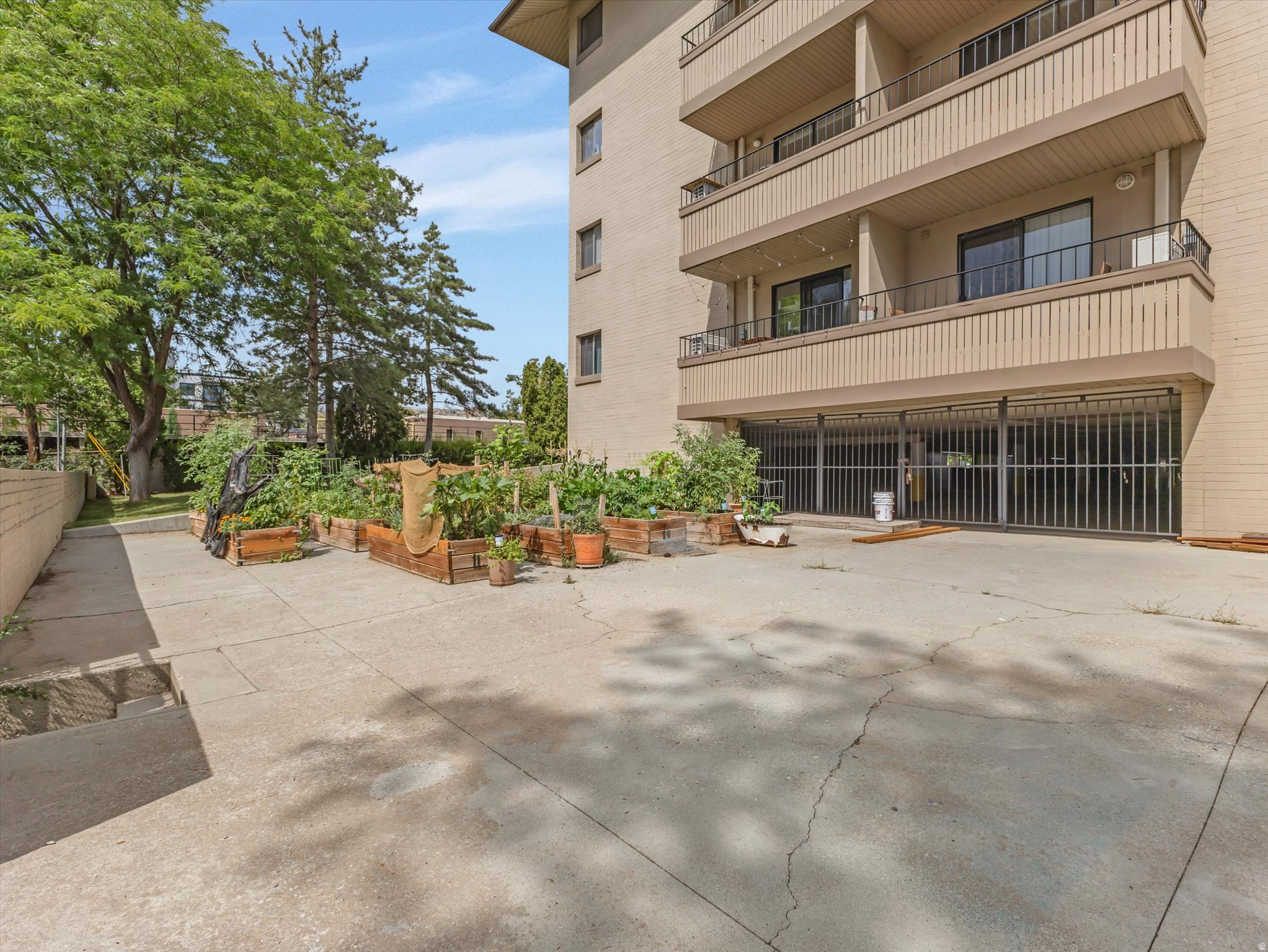 TOWNE PARK - Residential