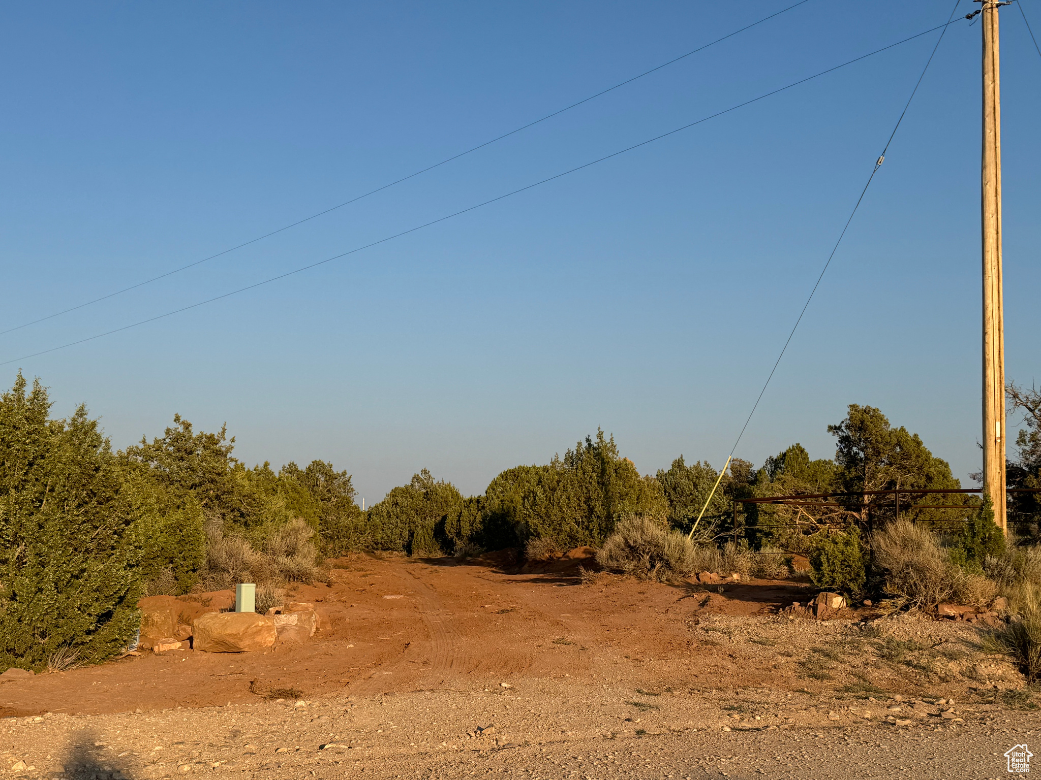 BLUEBELL ESTATES - Land