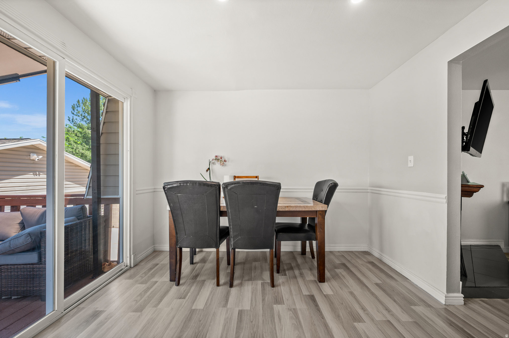 DIXIE VALLEY - Residential