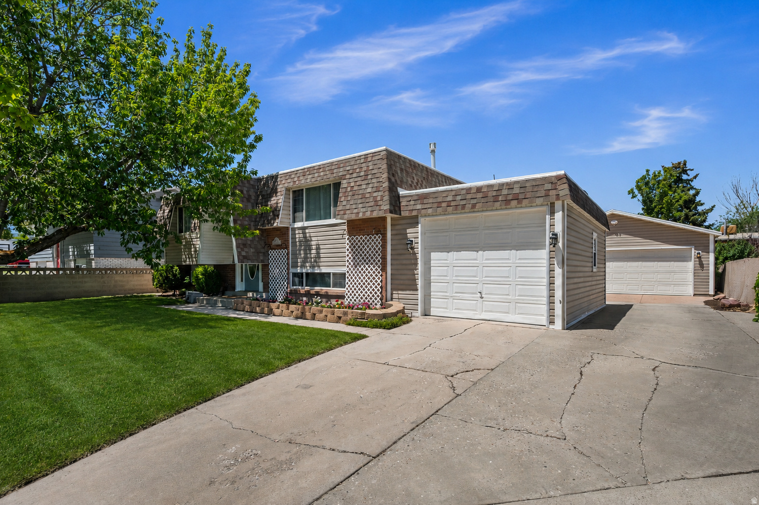 DIXIE VALLEY - Residential