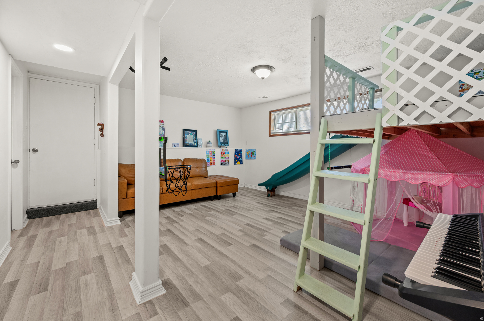 DIXIE VALLEY - Residential