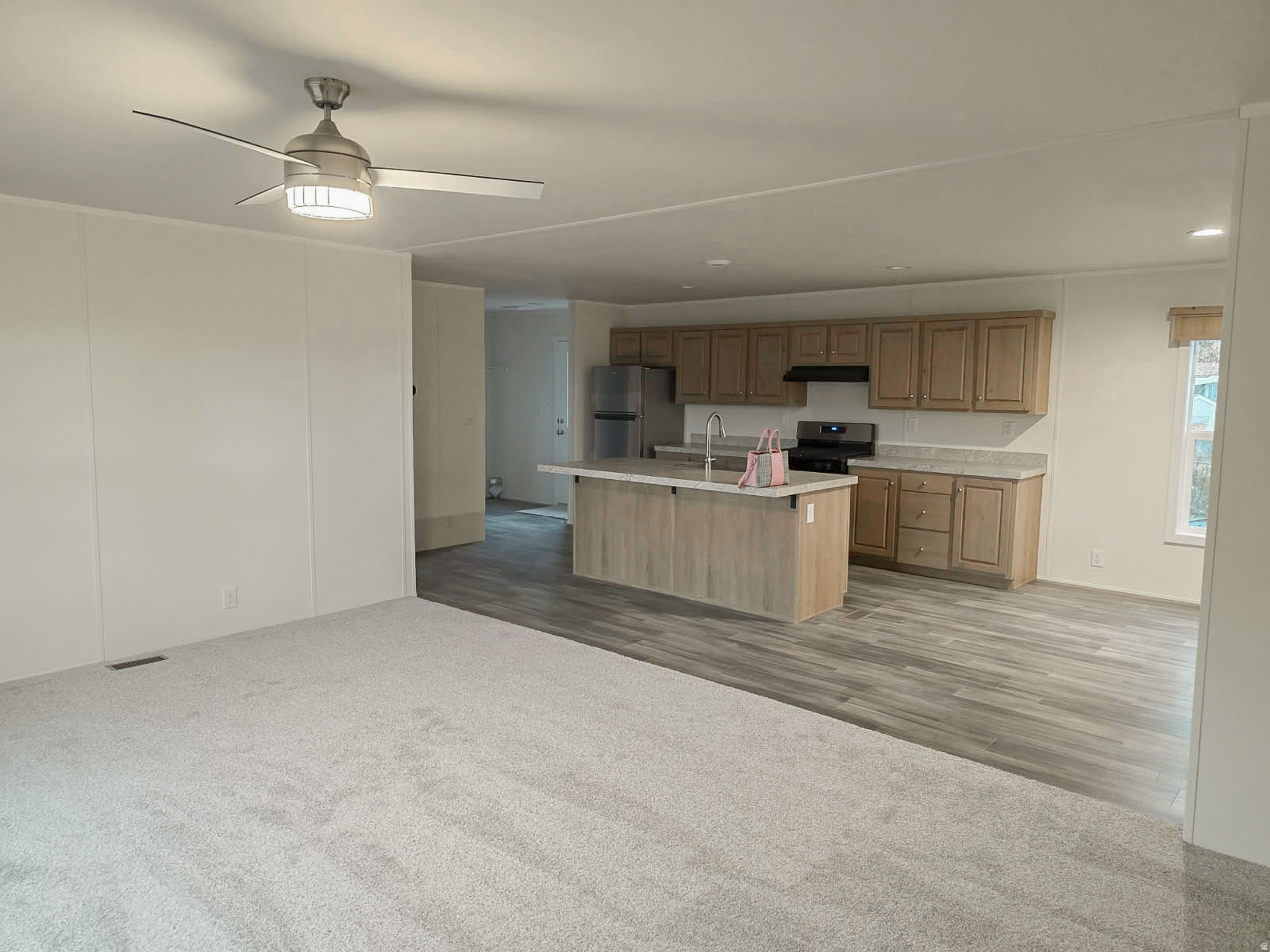 ROLLING HILLS ESTATES - Residential