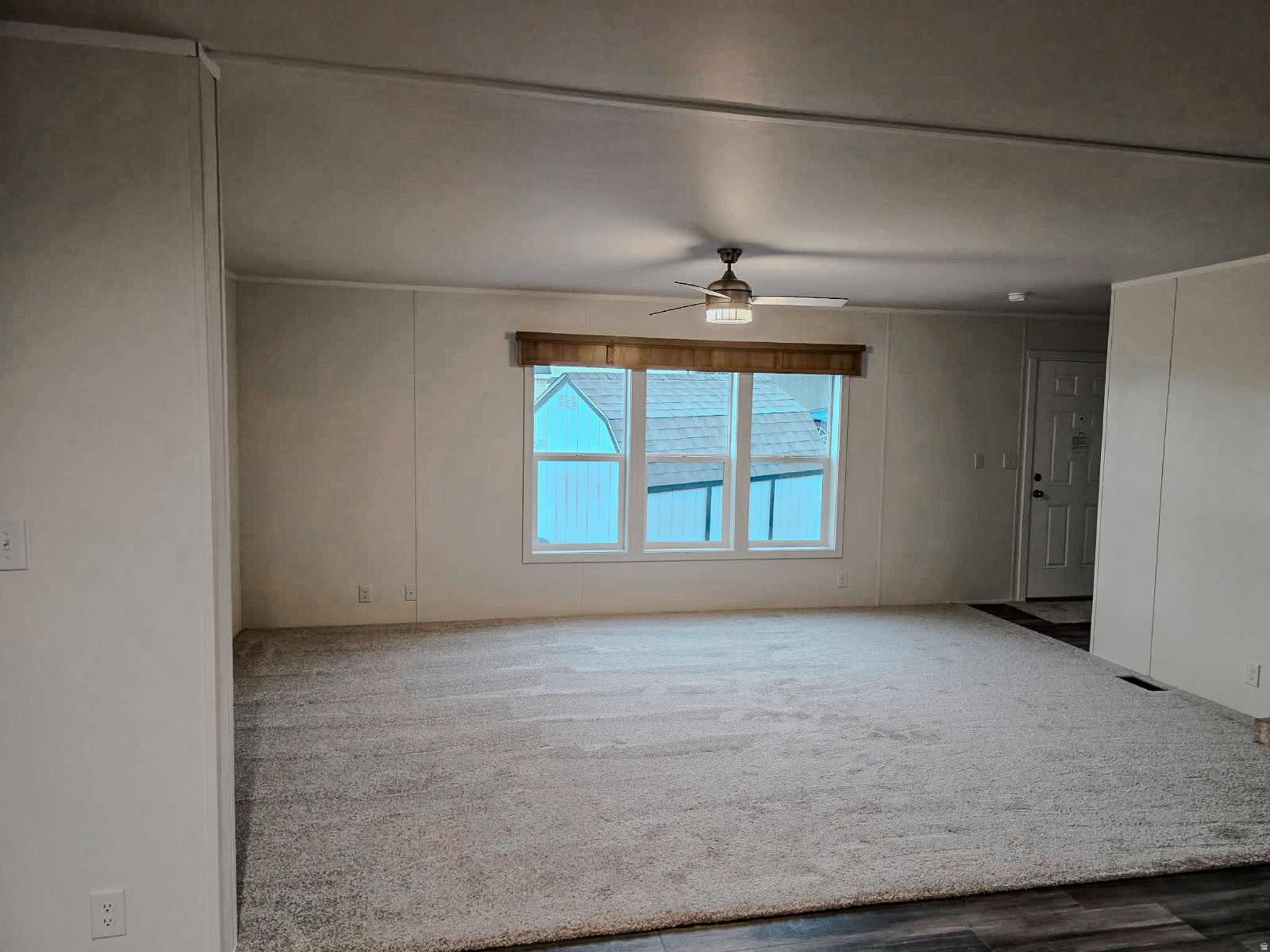 ROLLING HILLS ESTATES - Residential