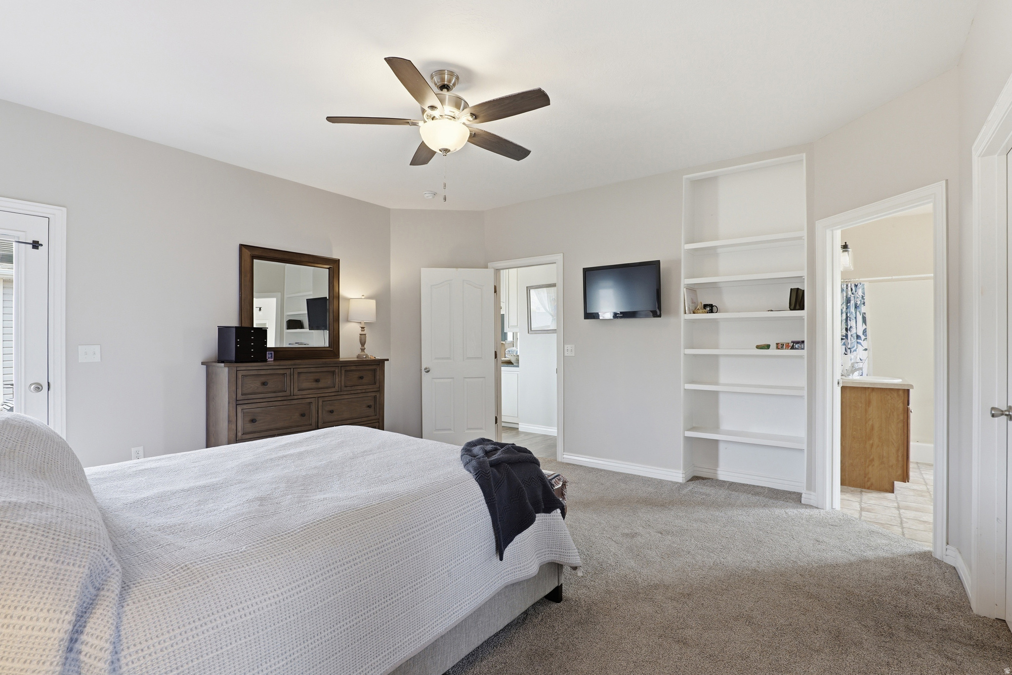 YOUNG PROPERTY - Residential