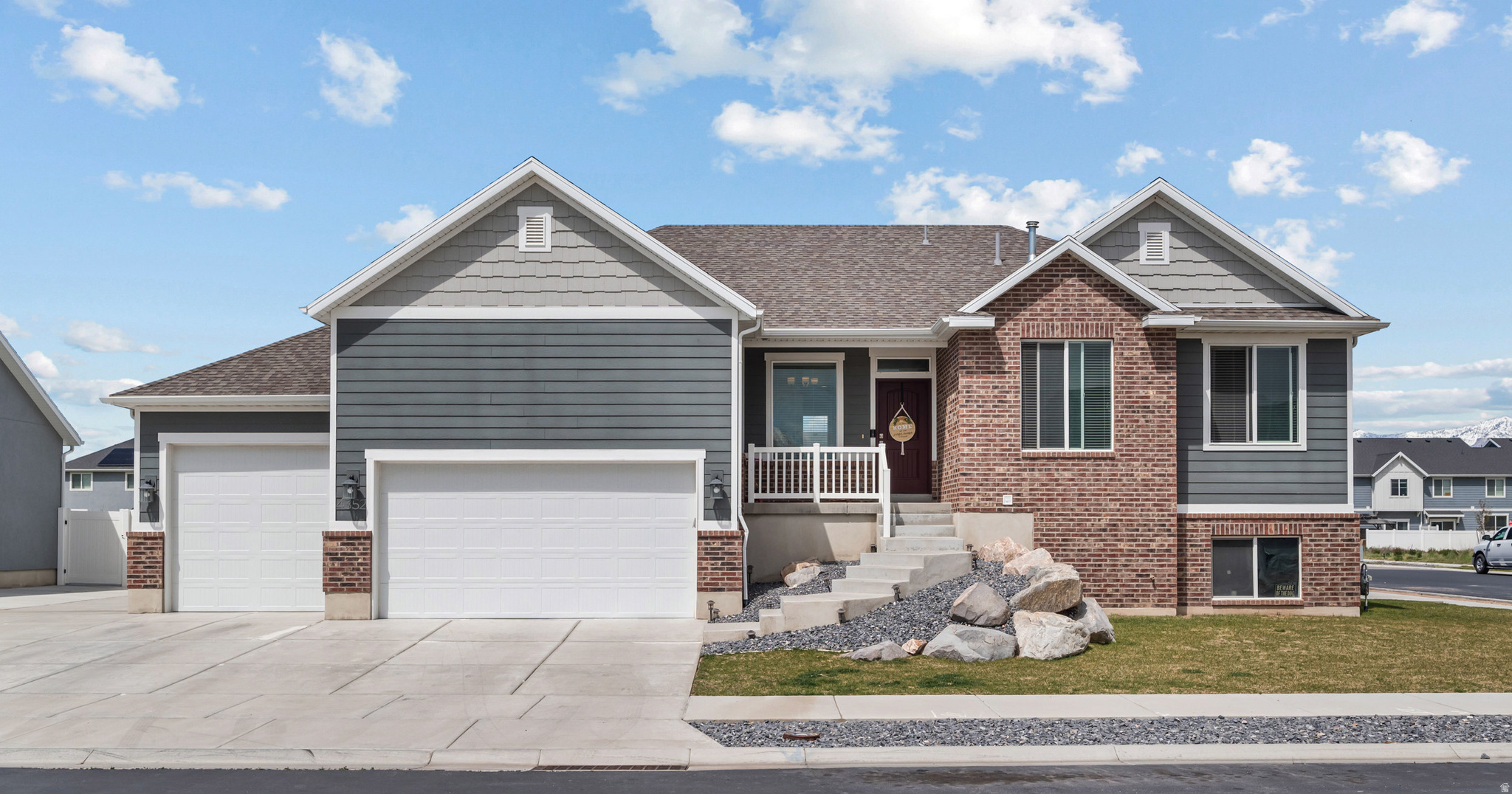 THE GROVE AT GREEN FARM - Residential