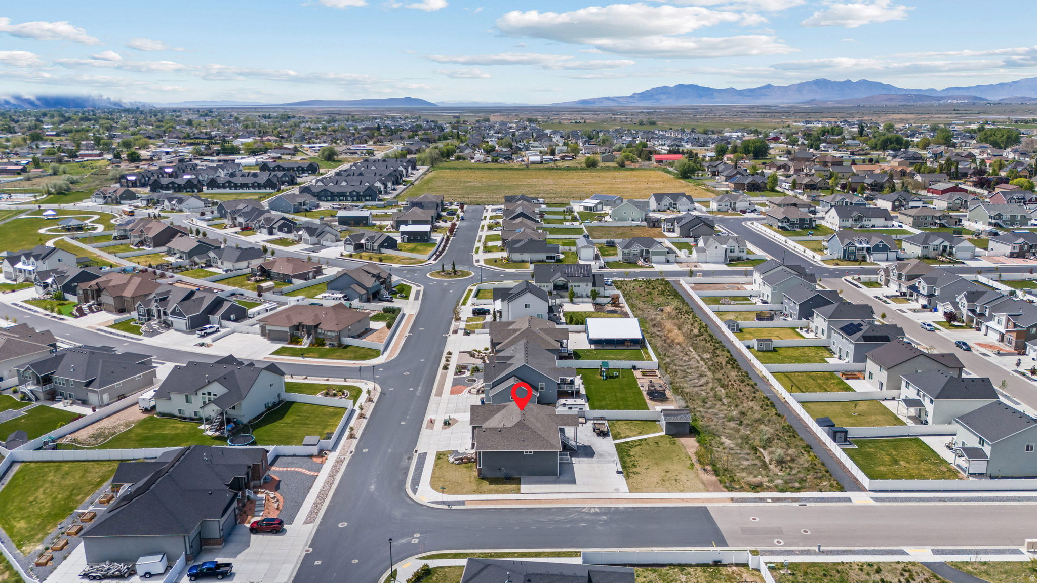 THE GROVE AT GREEN FARM - Residential