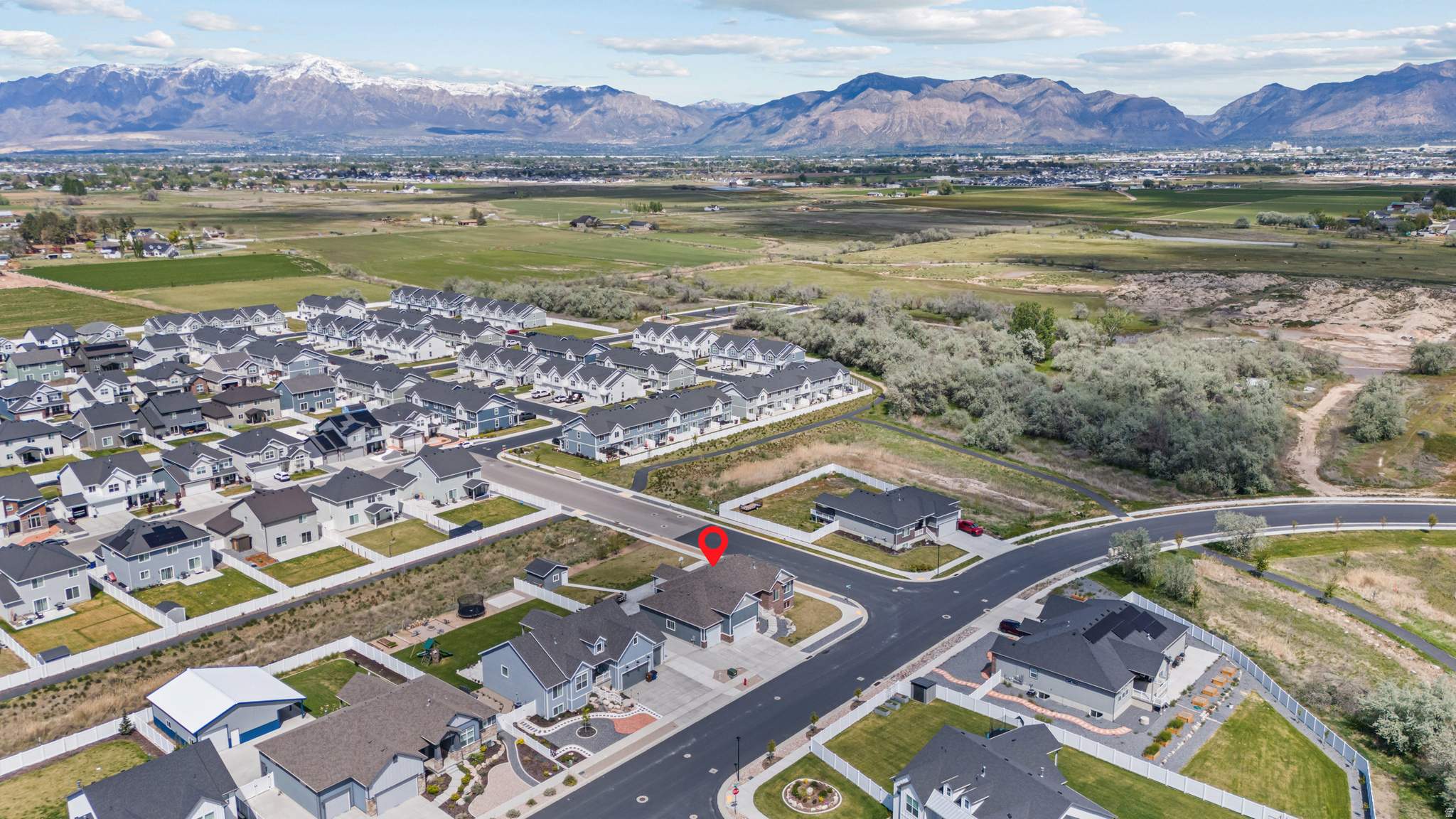 THE GROVE AT GREEN FARM - Residential
