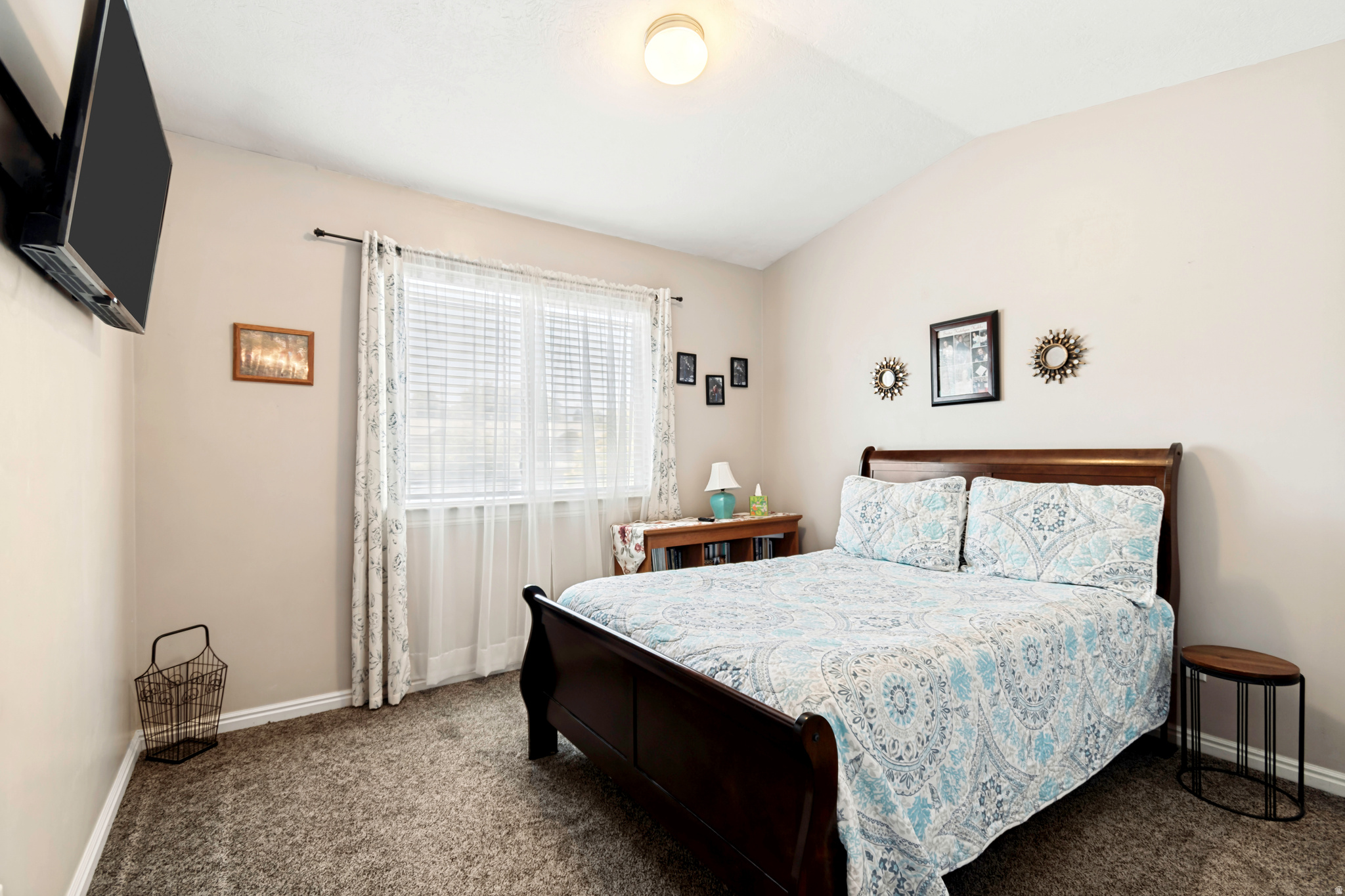 PINES AT JORDAN LAND - Residential