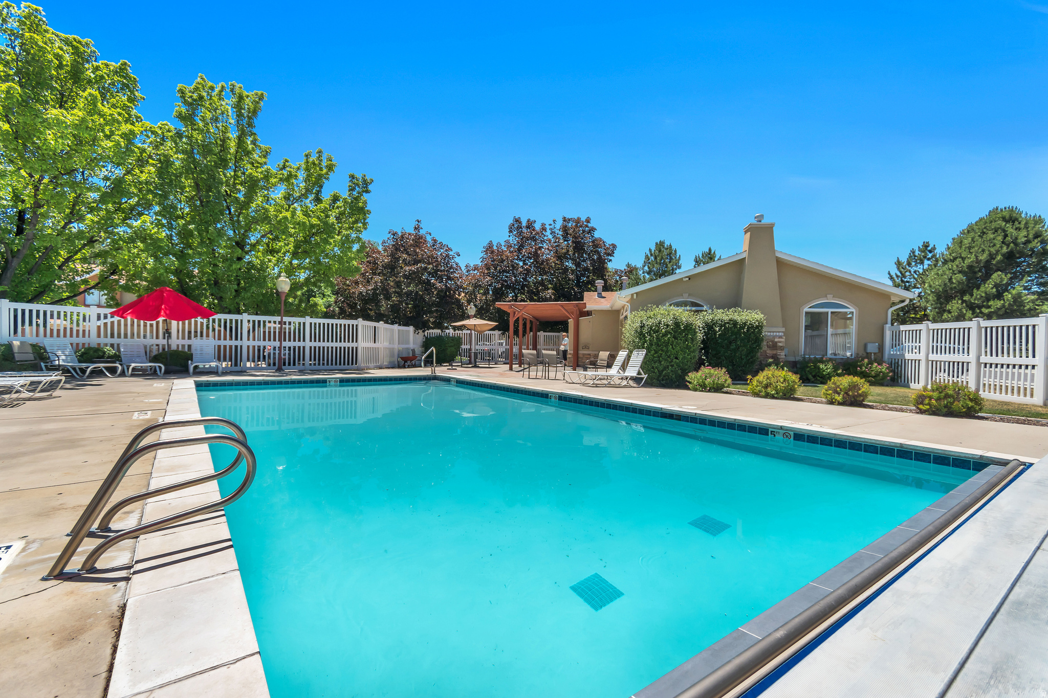 PINES AT JORDAN LAND - Residential