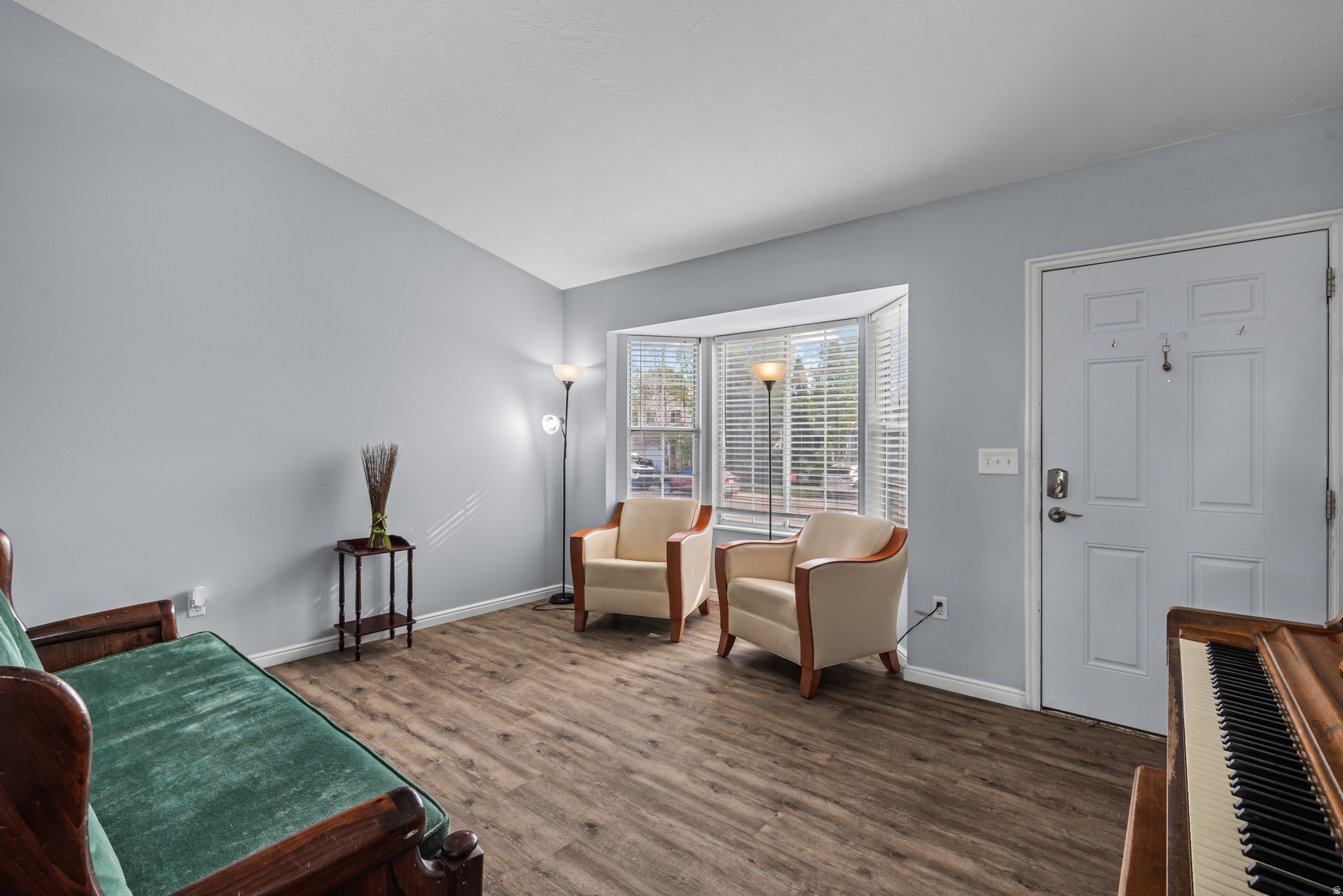 OQUIRRH SHADOWS - Residential