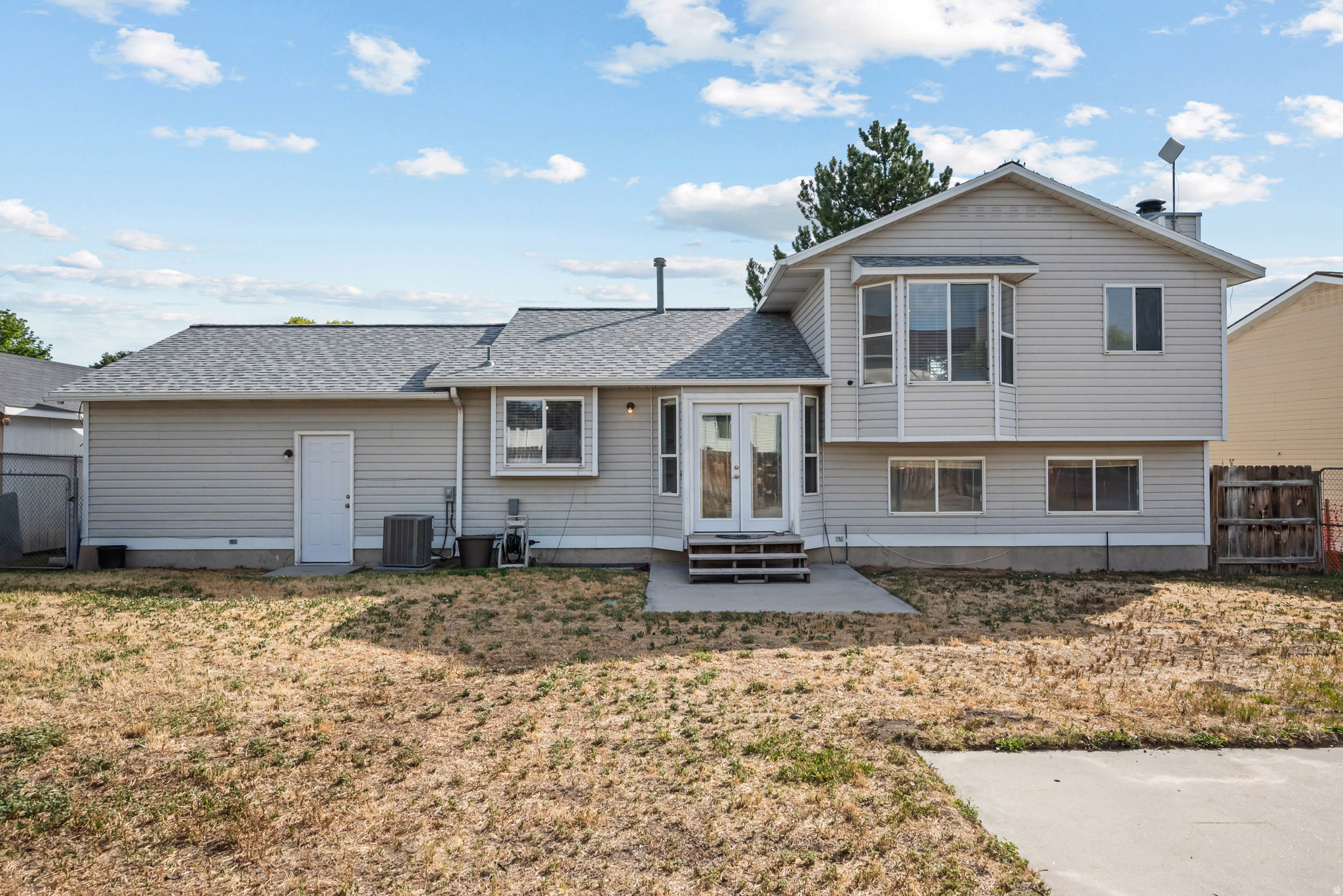 OQUIRRH SHADOWS - Residential