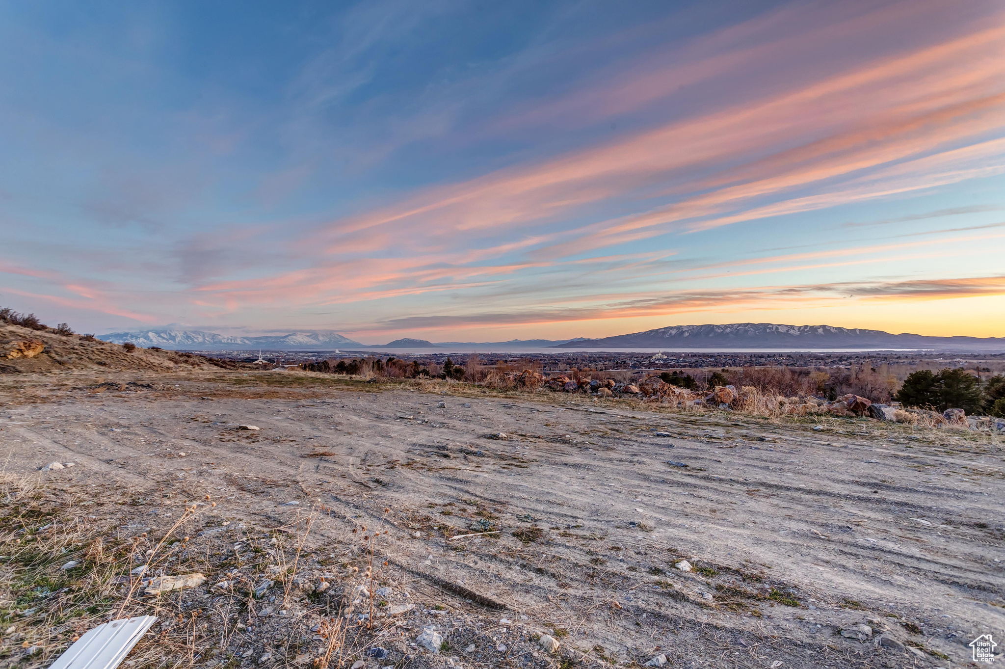 MOUNTAINTOP TRAILS - Land