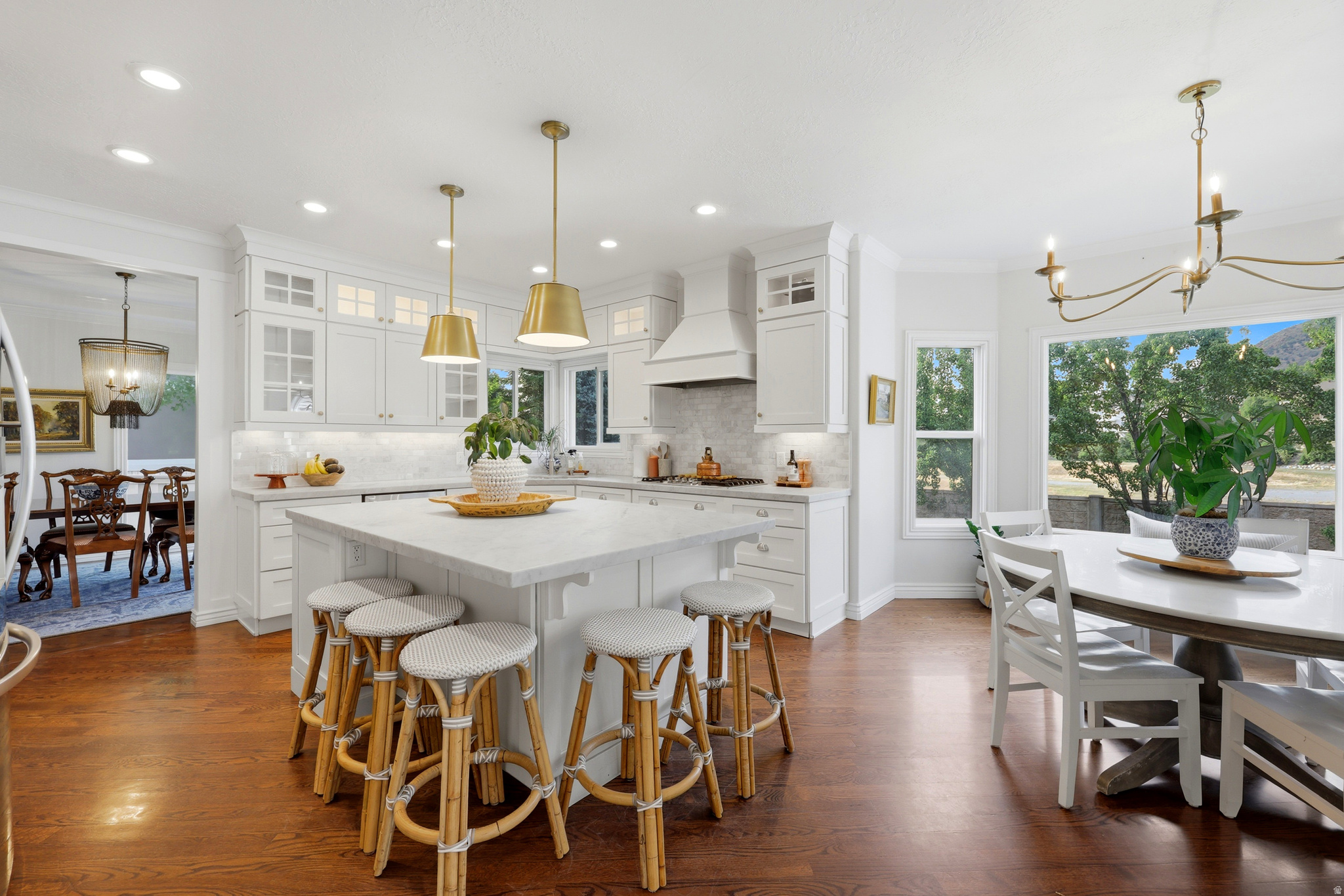 OLD MILL ESTATES - Residential