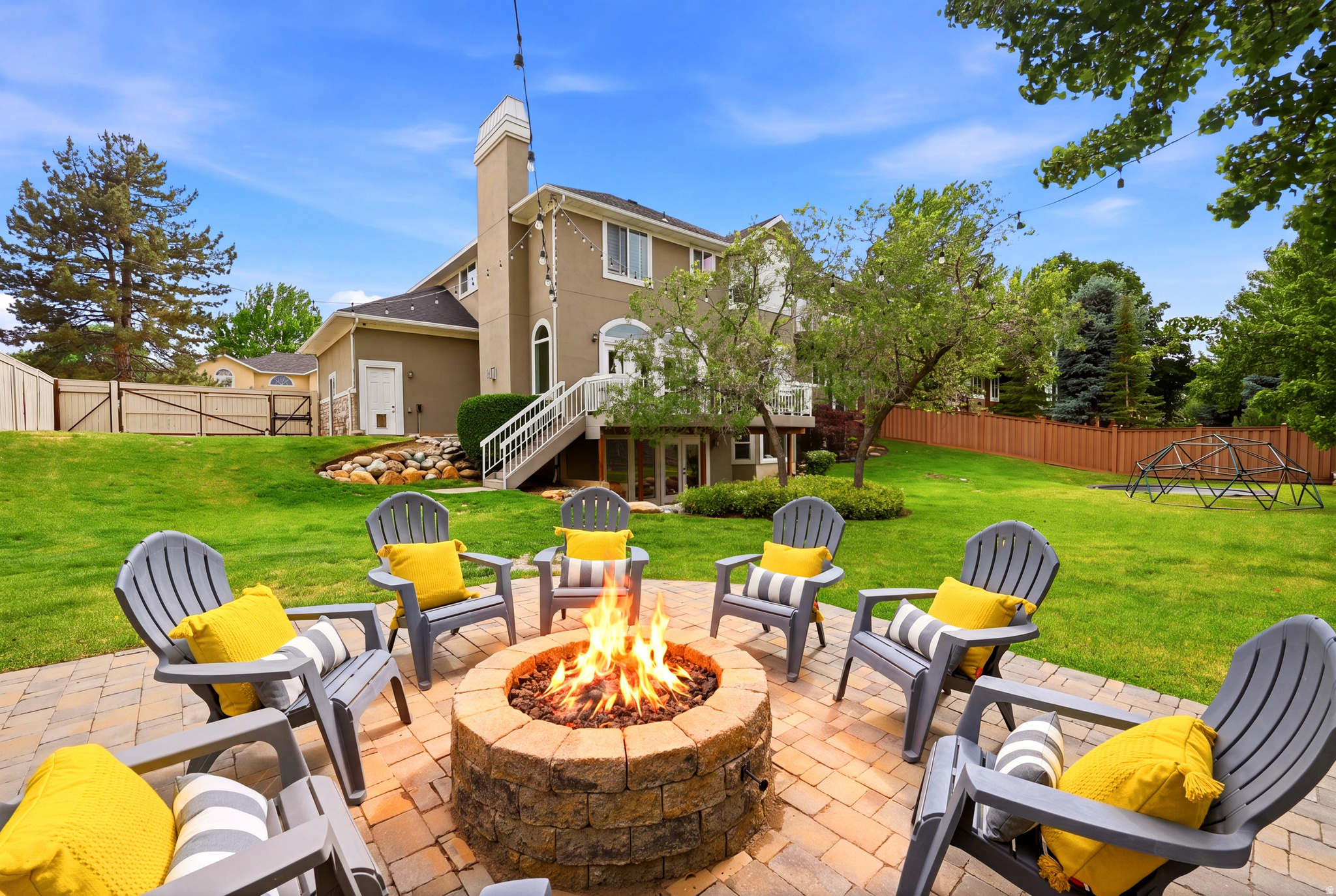 OLD MILL ESTATES - Residential