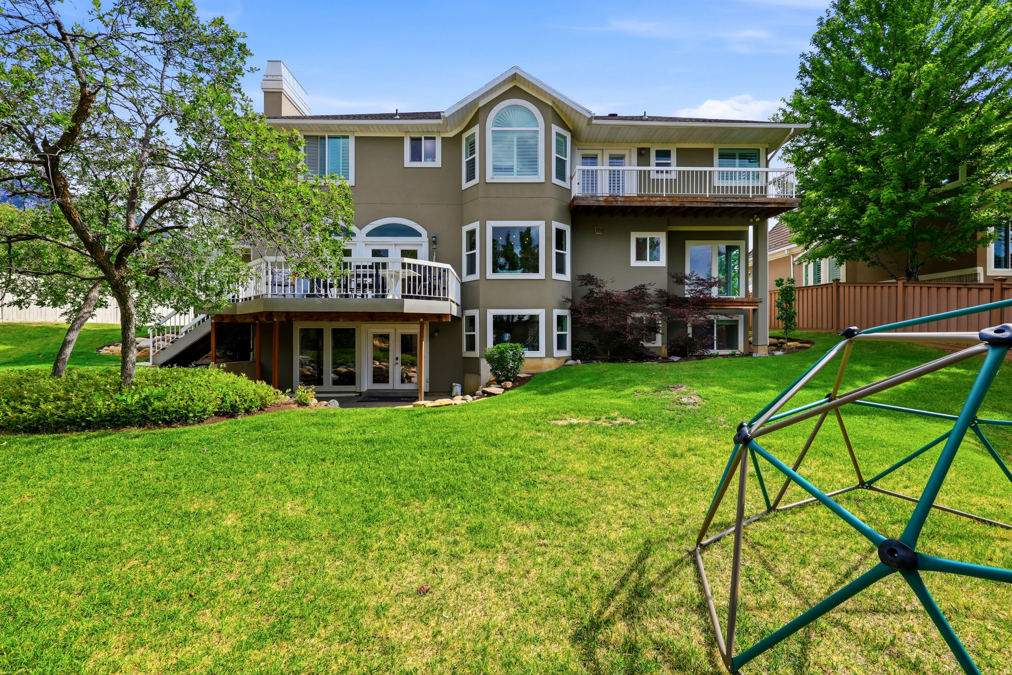 OLD MILL ESTATES - Residential