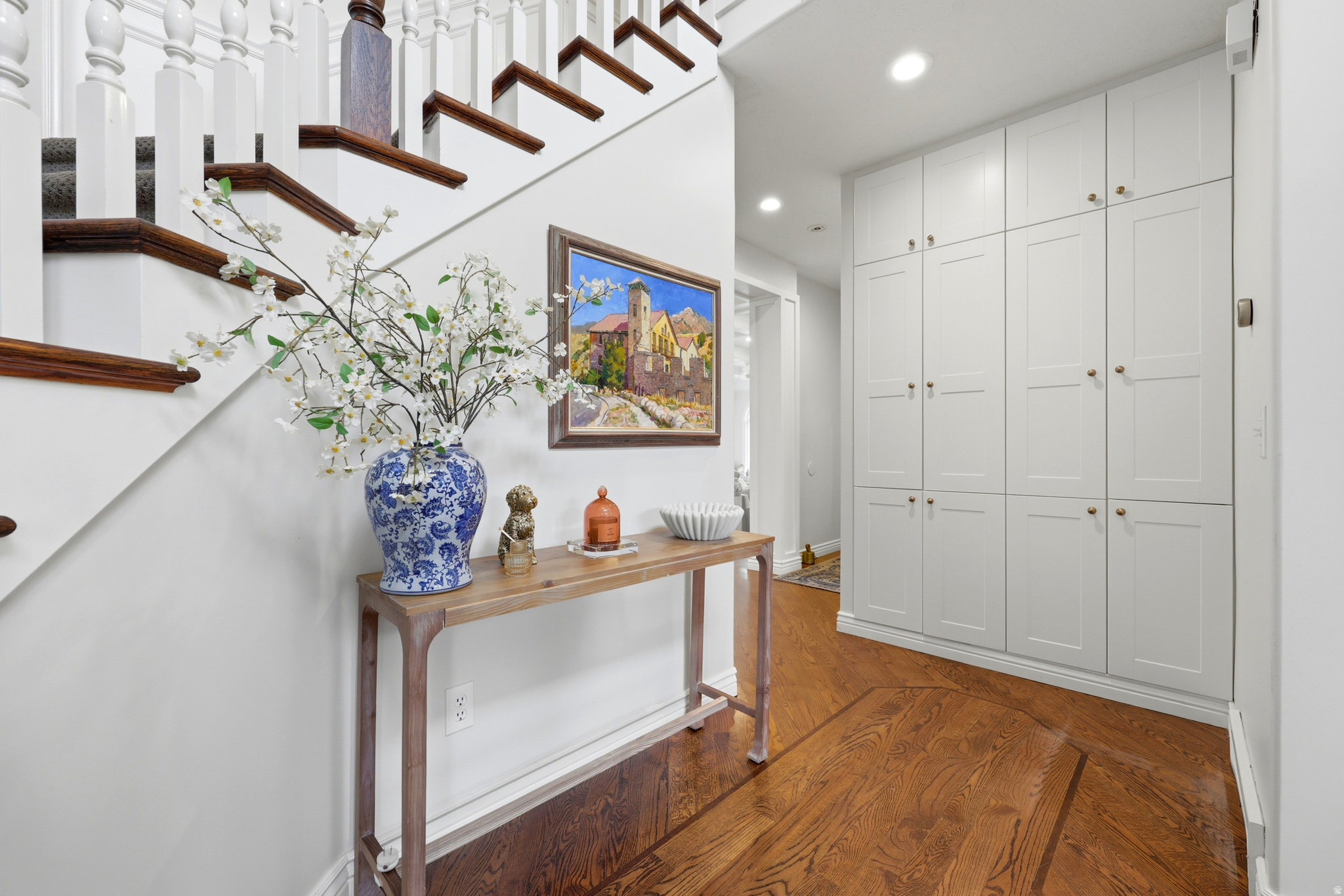 OLD MILL ESTATES - Residential