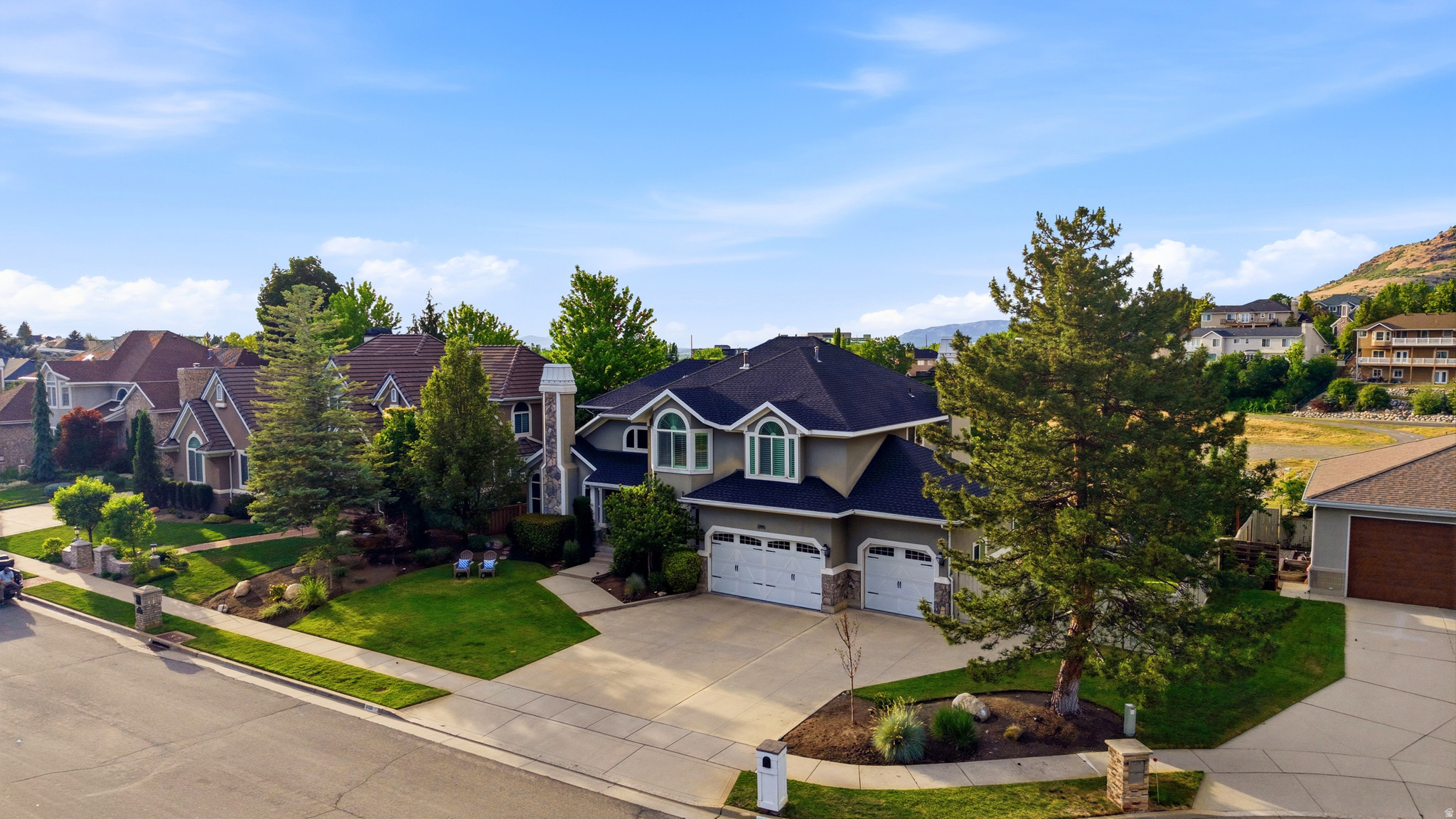 OLD MILL ESTATES - Residential