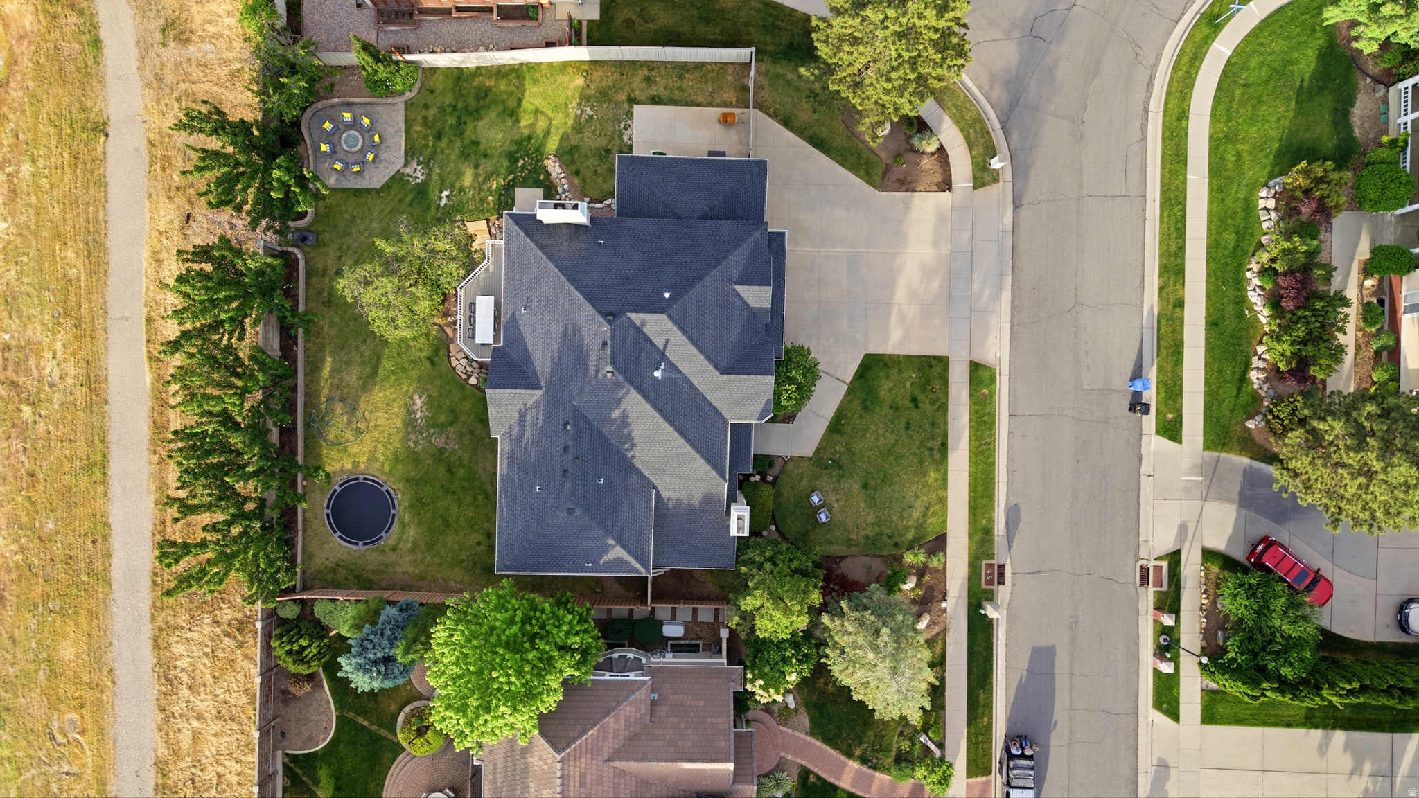 OLD MILL ESTATES - Residential