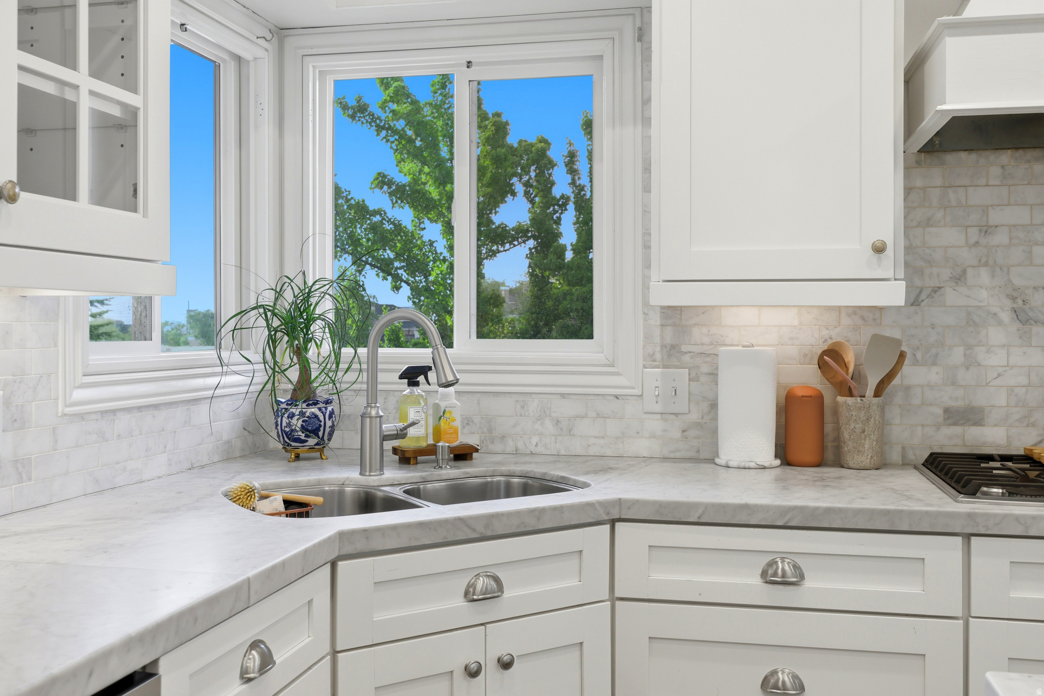 OLD MILL ESTATES - Residential