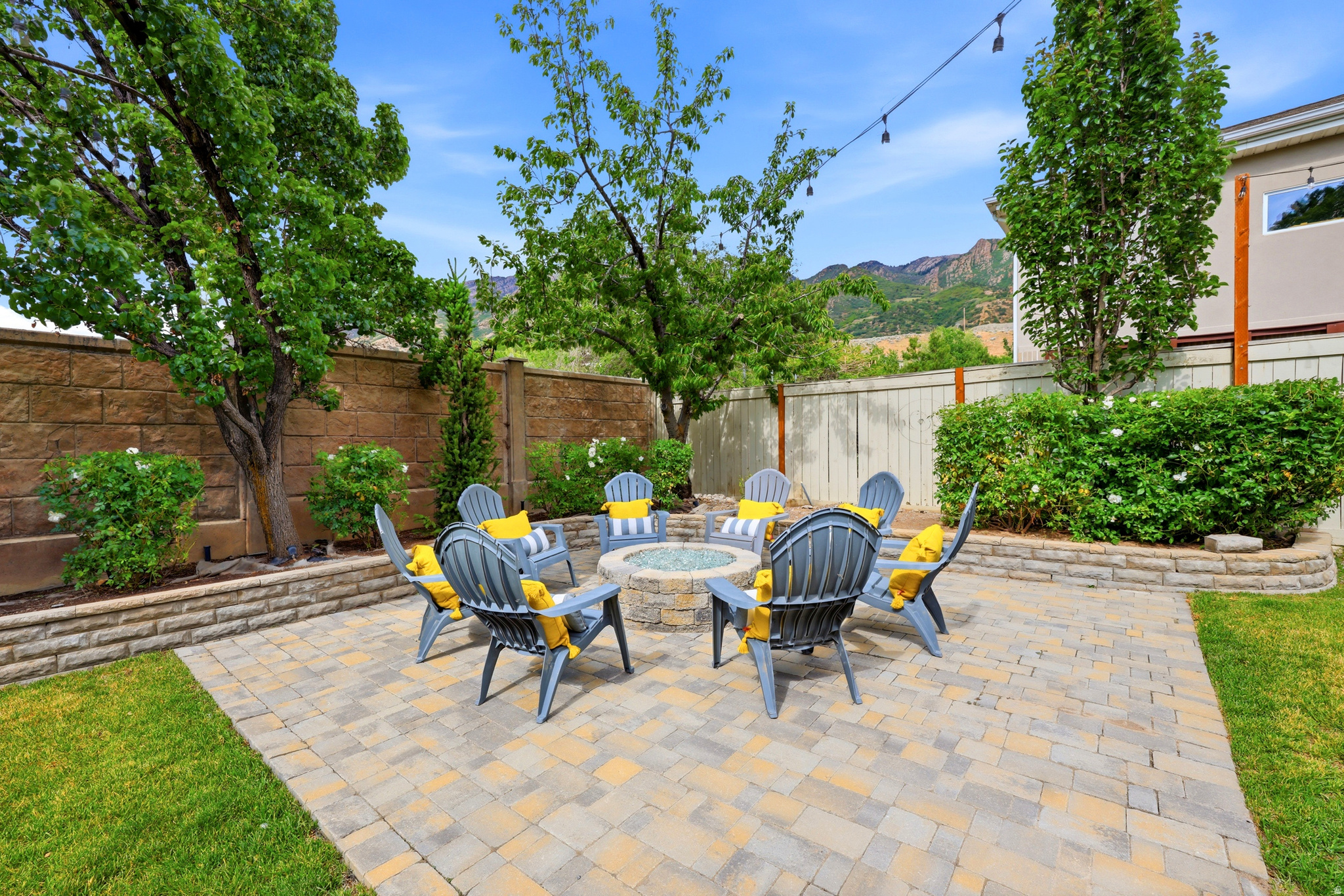 OLD MILL ESTATES - Residential