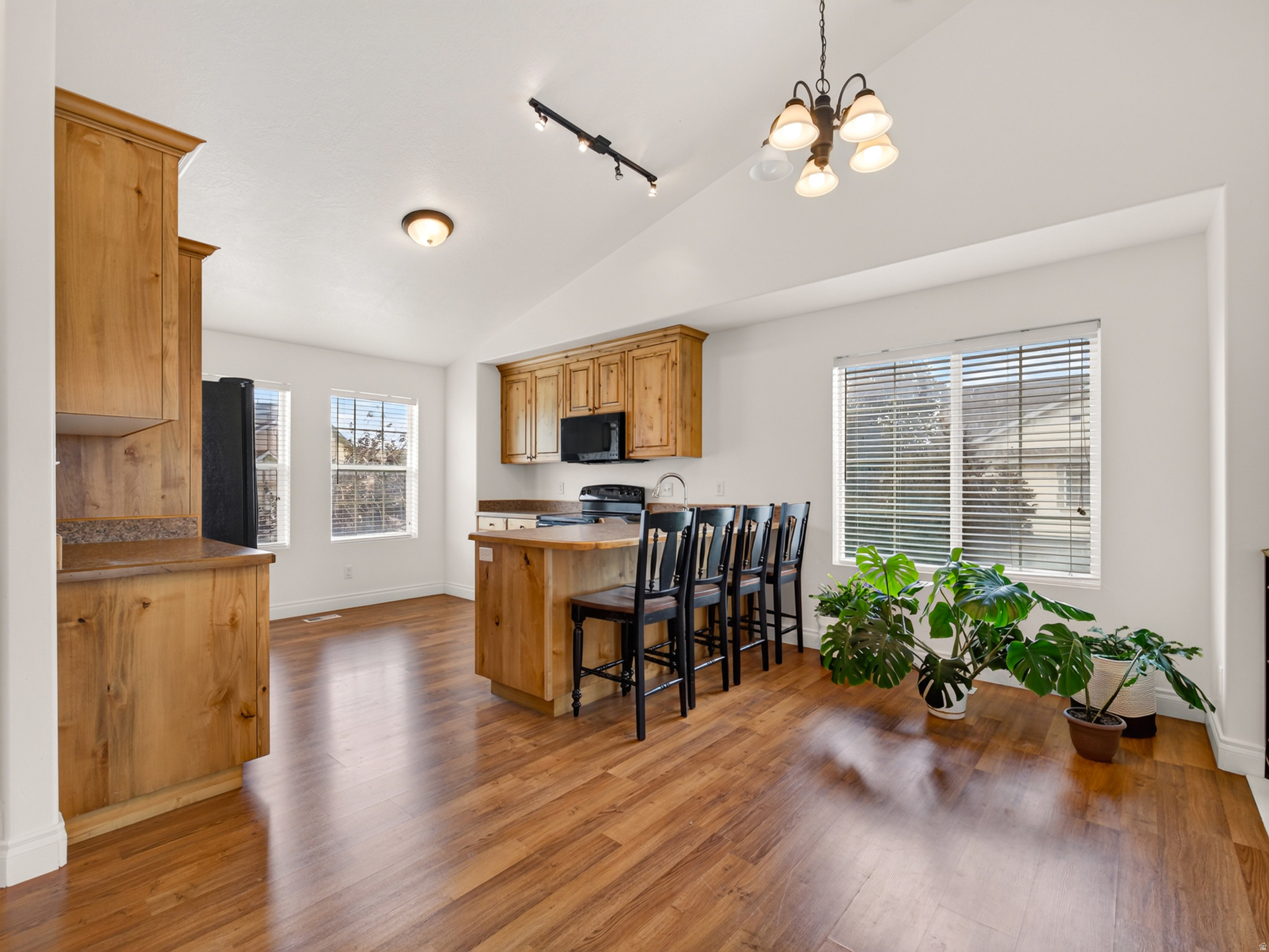 SOMERSET - Residential