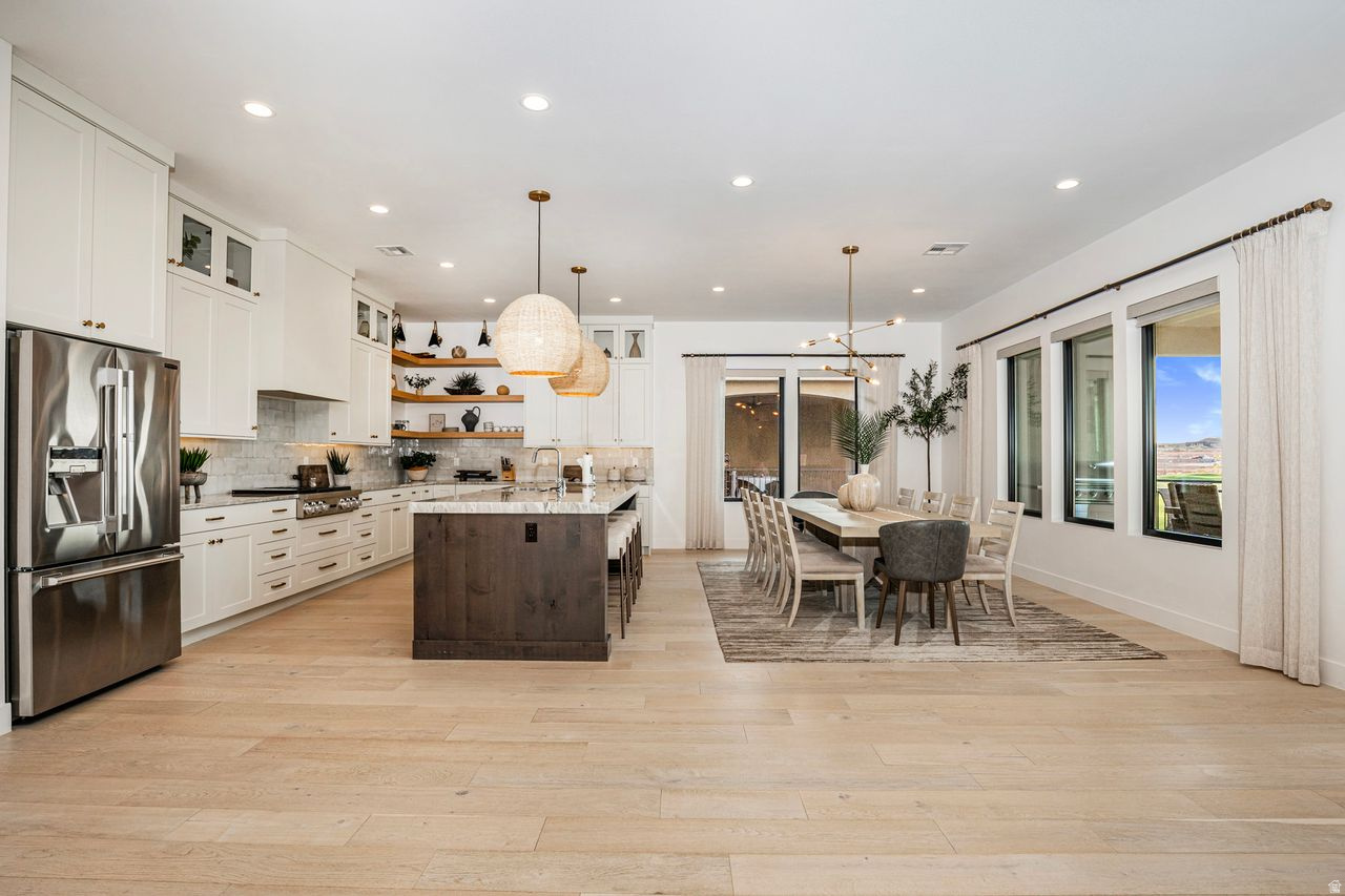 LEDGES OF ST GEORGE PH 7 - Residential