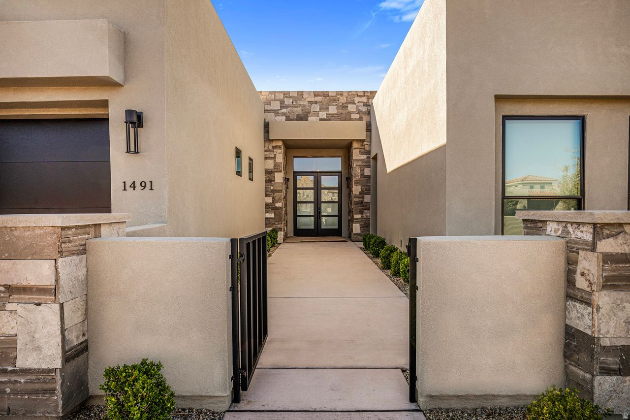 LEDGES OF ST GEORGE PH 7 - Residential