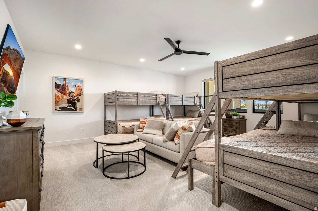 LEDGES OF ST GEORGE PH 7 - Residential