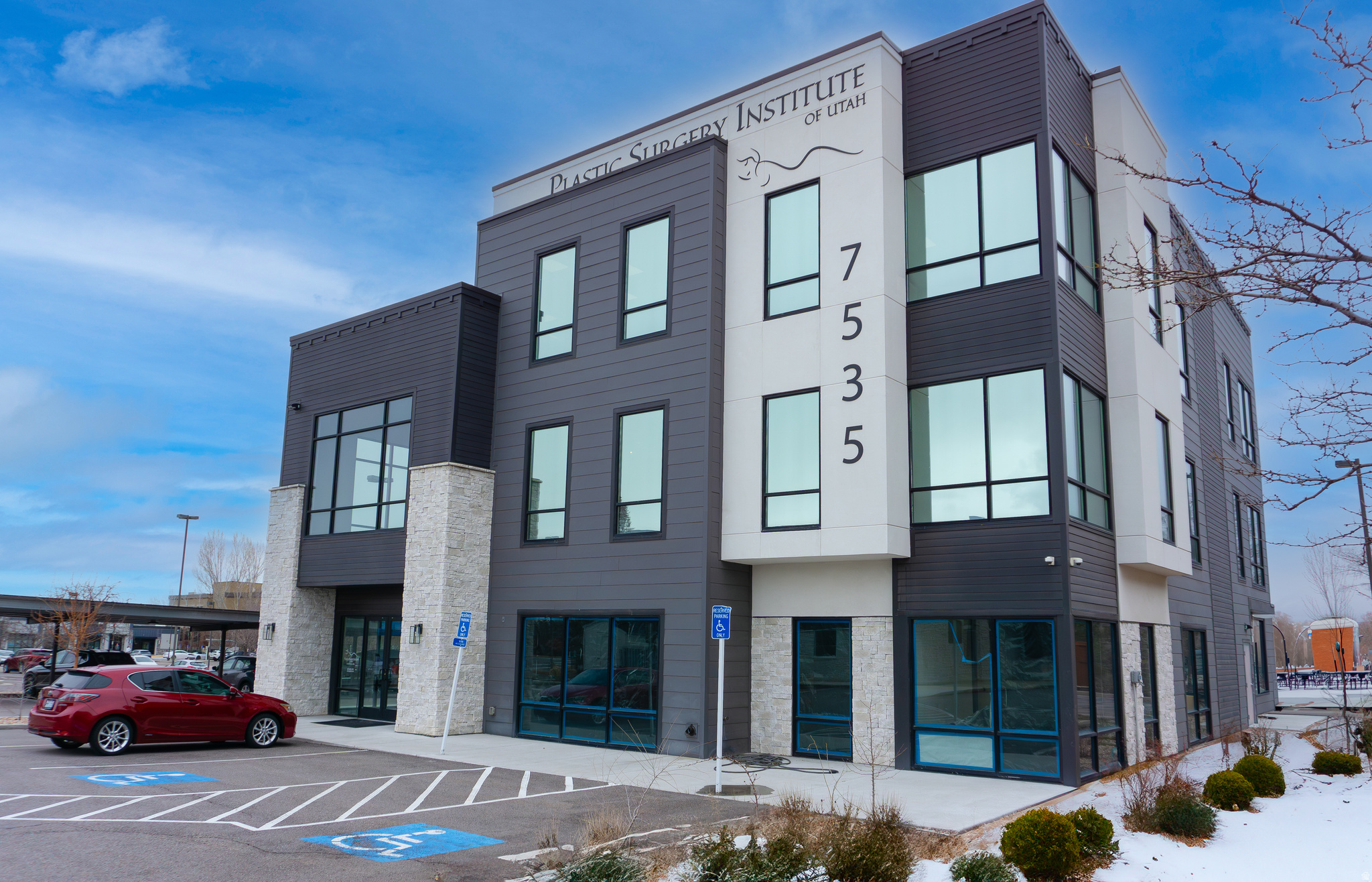 OVERLOOK - Commercial Lease