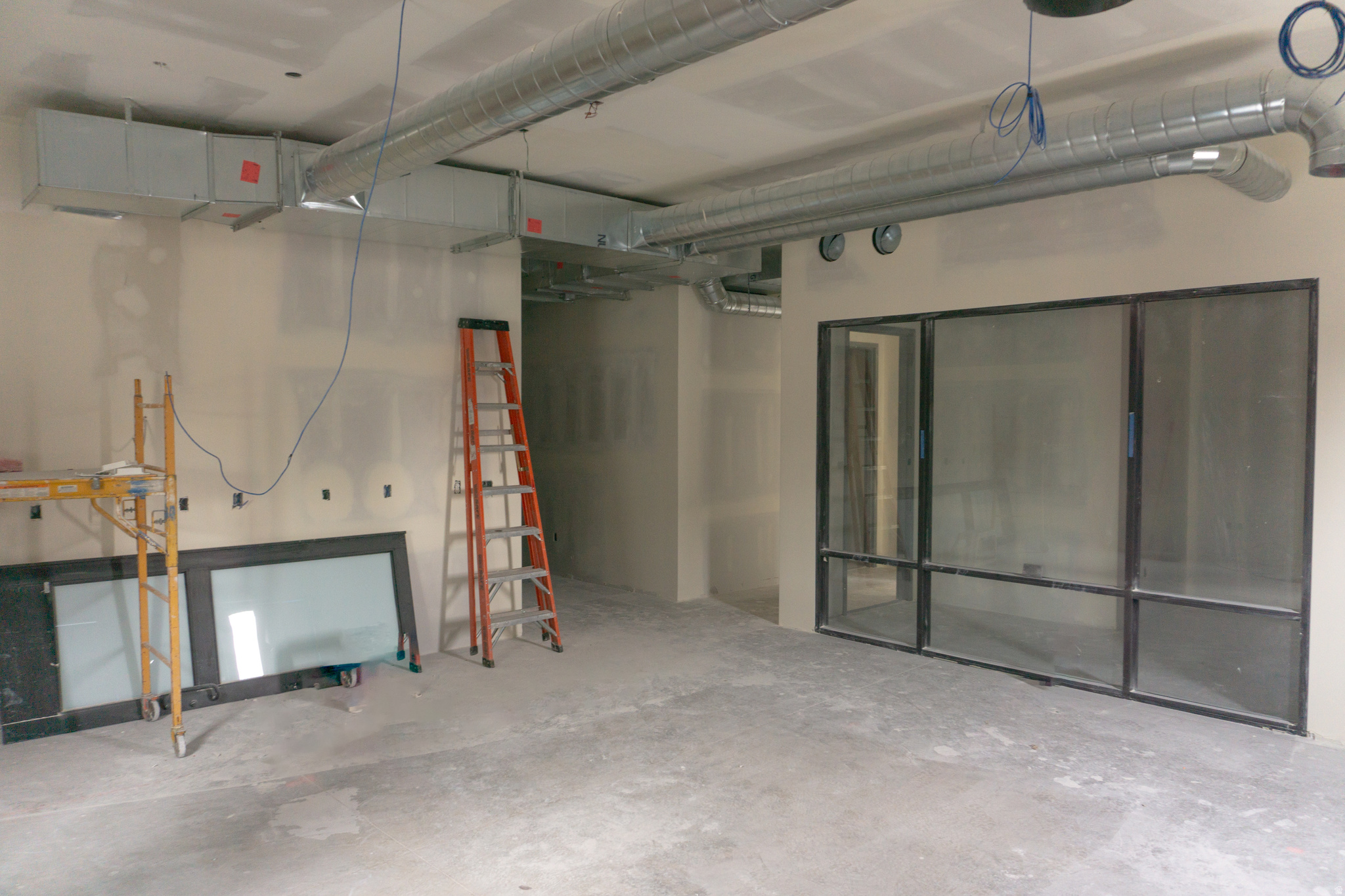 OVERLOOK - Commercial Lease