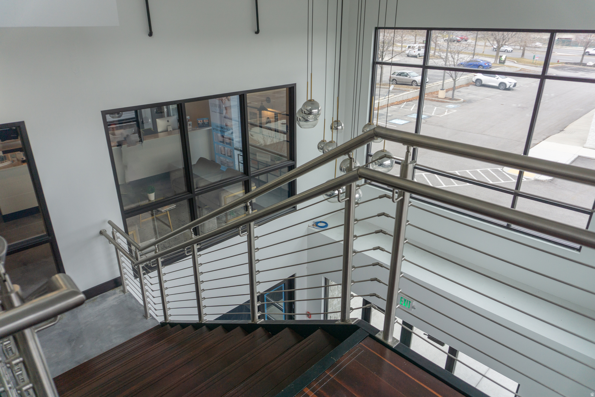 OVERLOOK - Commercial Lease
