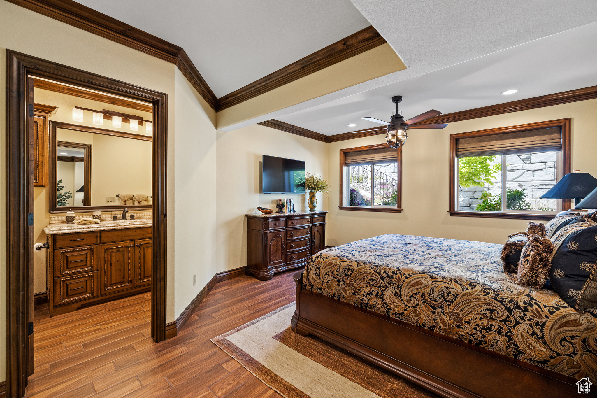 SARATOGA SPRINGS - Residential