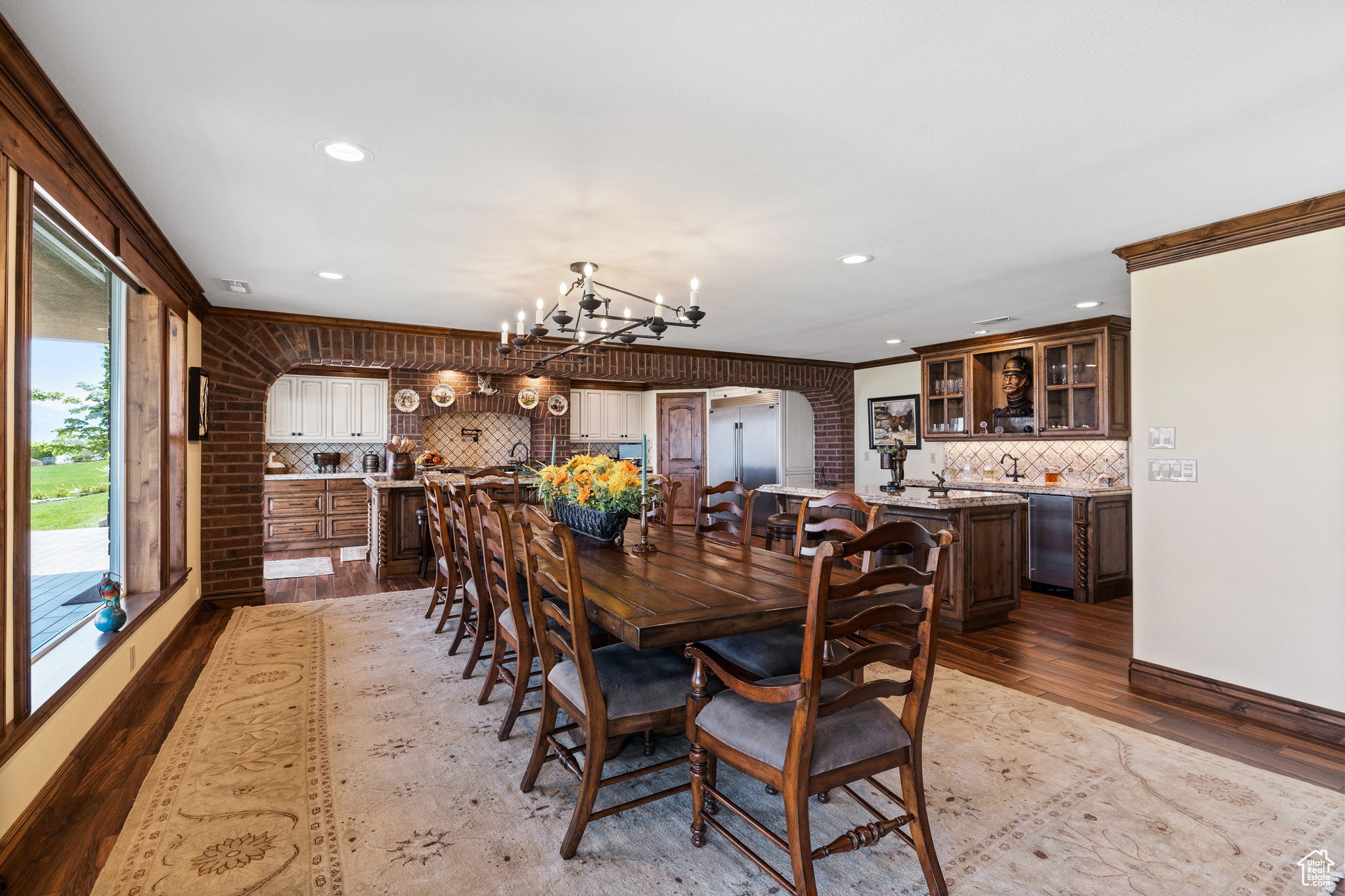 SARATOGA SPRINGS - Residential