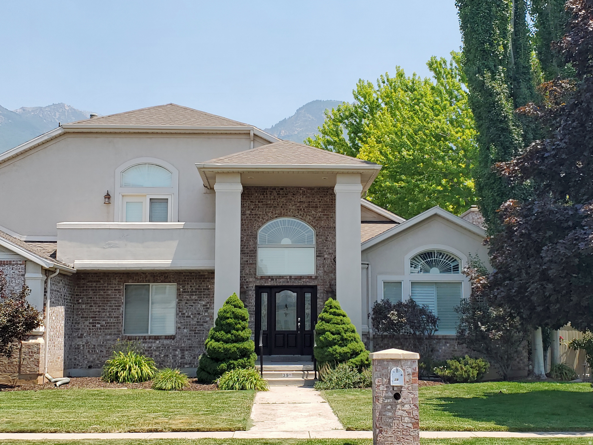 OAKCREST ON MUTTONHO - Residential