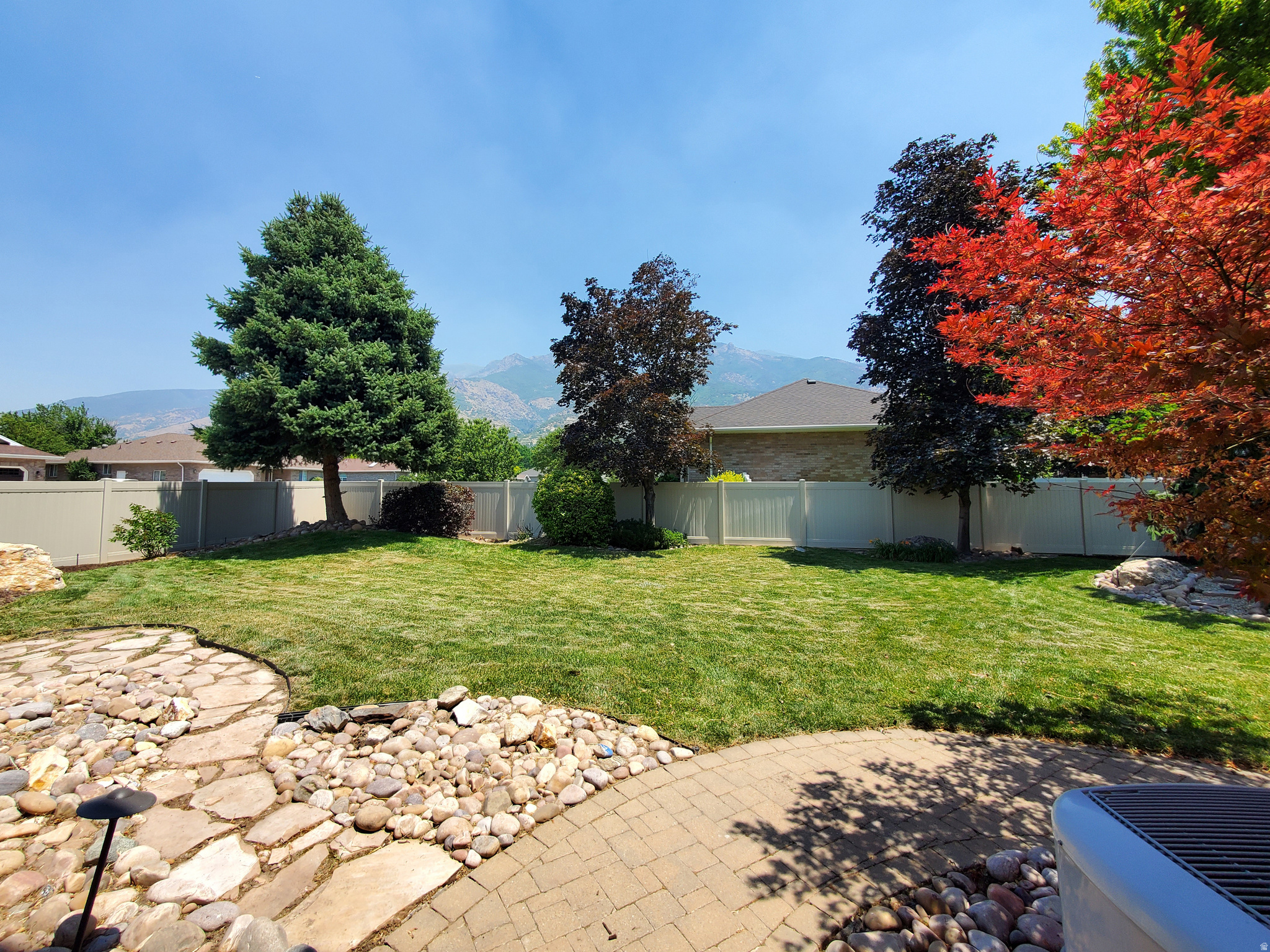 OAKCREST ON MUTTONHO - Residential