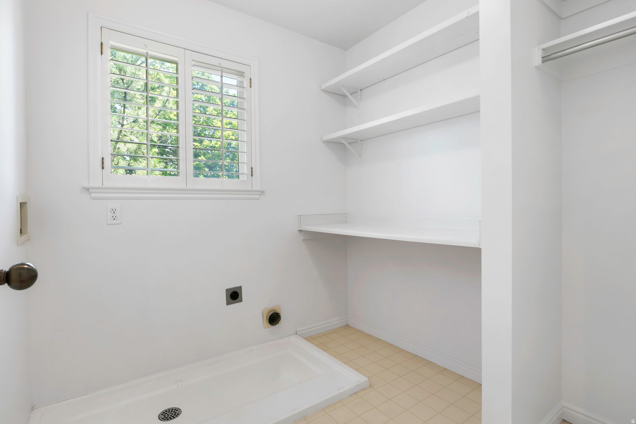 HAMPTON CREST - Residential