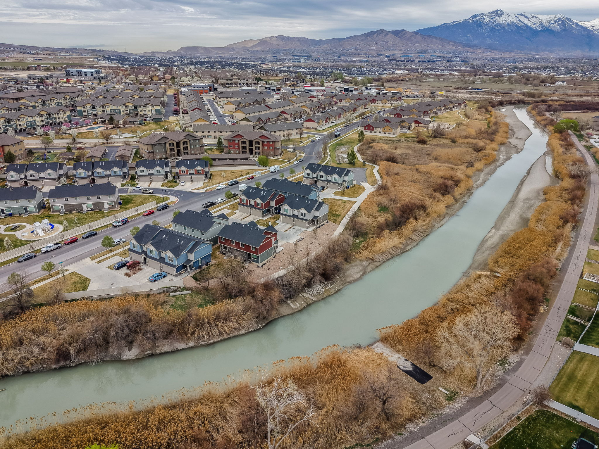 RIVER BEND TOWNHOMES - Residential