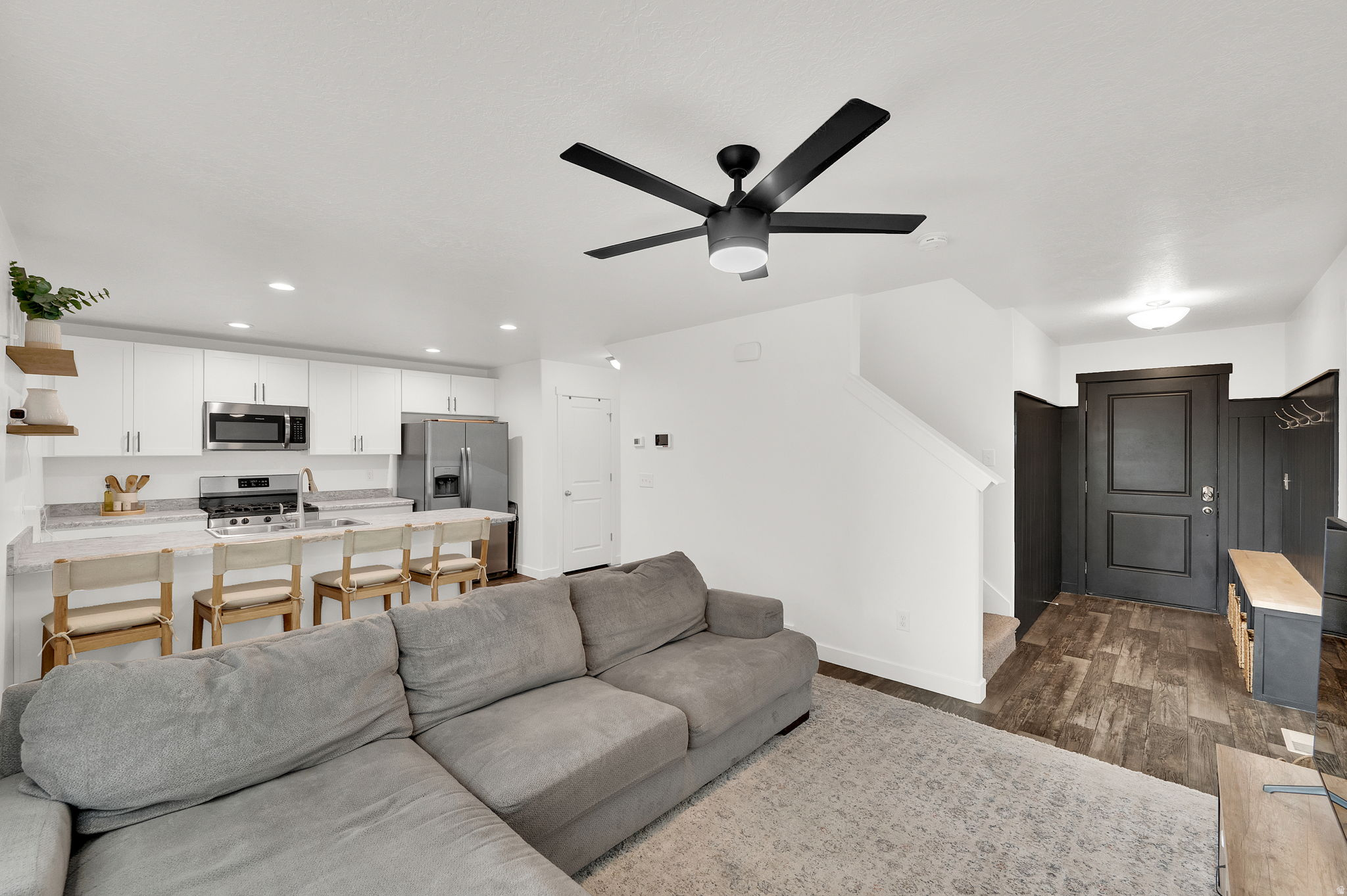 RIVER BEND TOWNHOMES - Residential