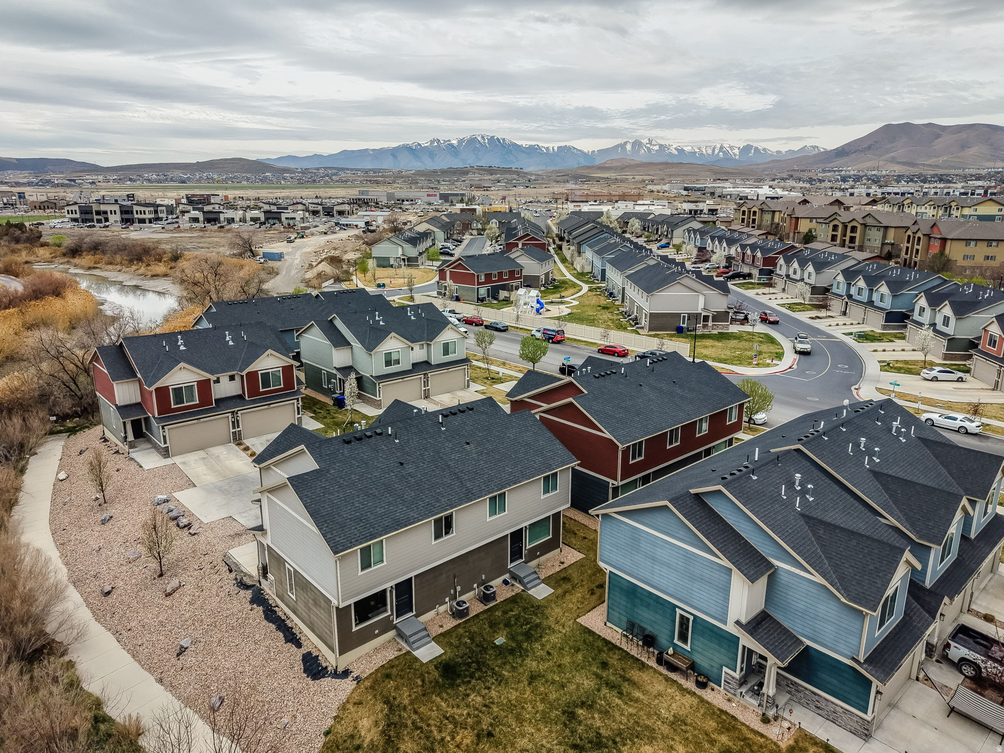 RIVER BEND TOWNHOMES - Residential