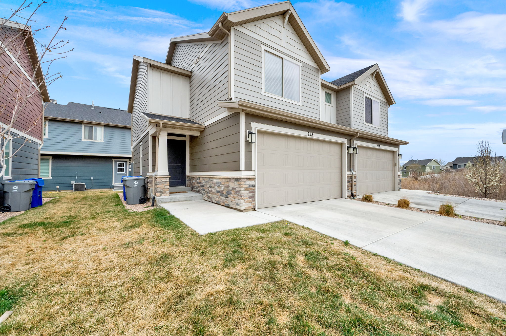 RIVER BEND TOWNHOMES - Residential