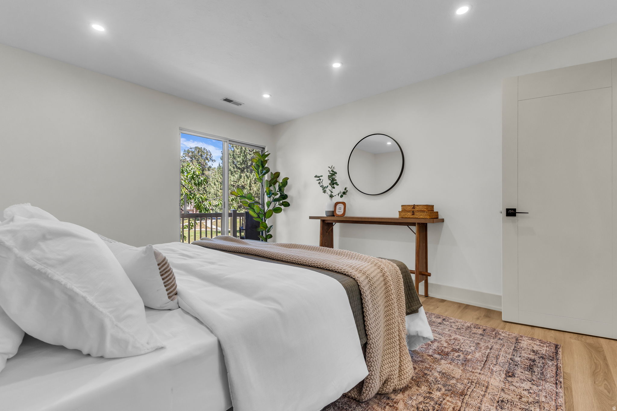 CEDAR SPRINGS - Residential